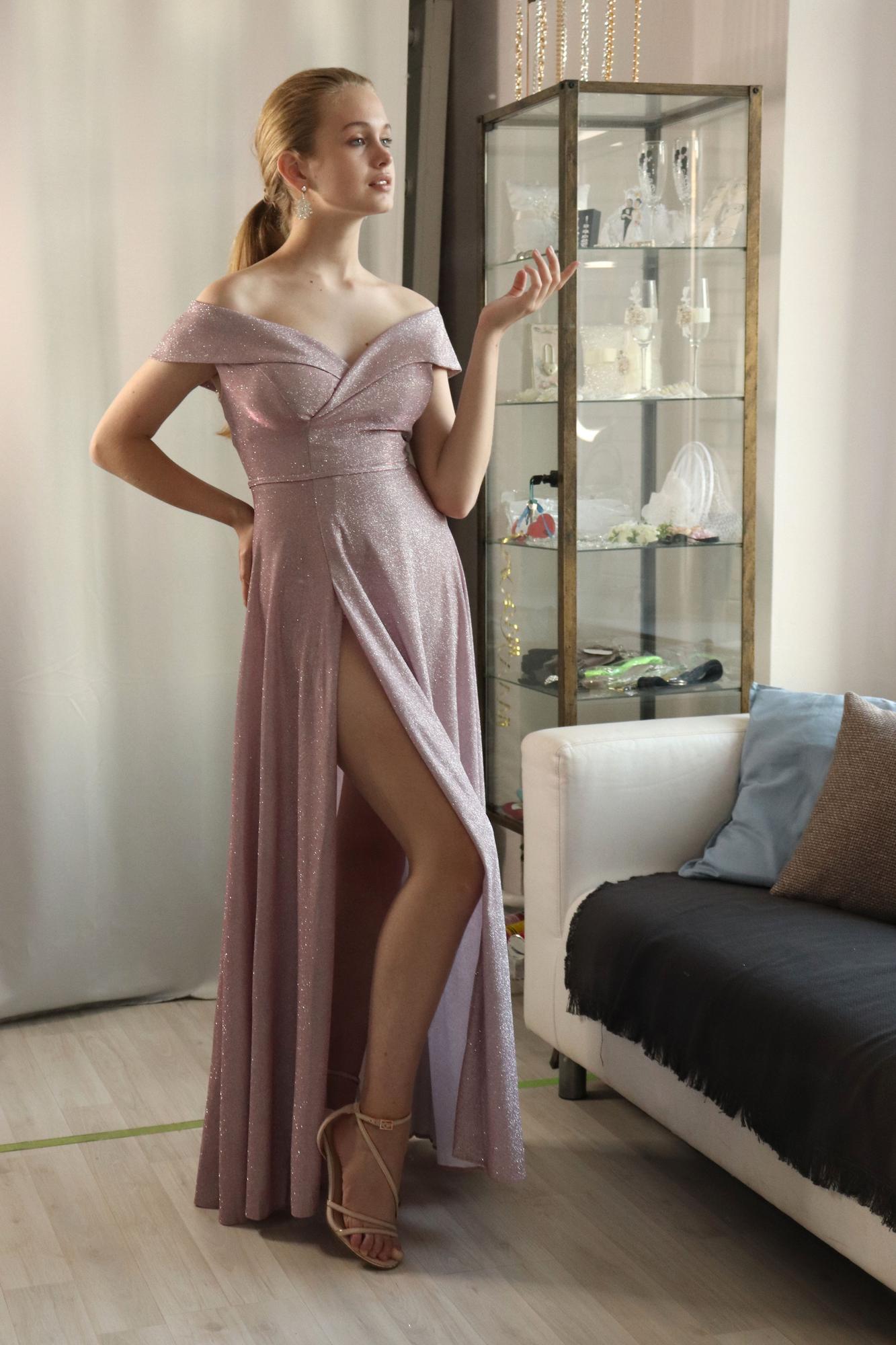 MIA ROSE