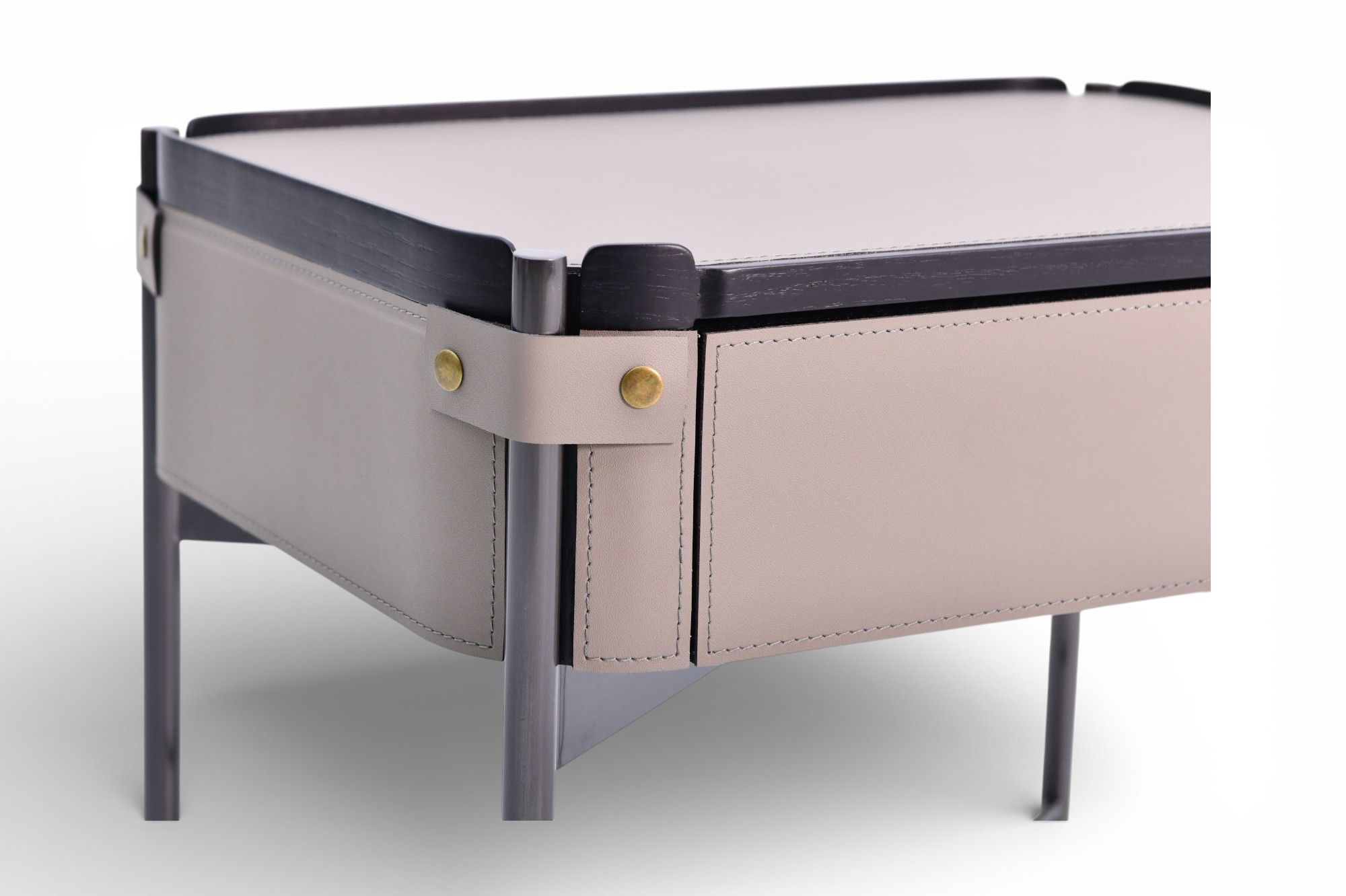 ПРИКРОВАТНАЯ ТУМБА МЭДИСОН