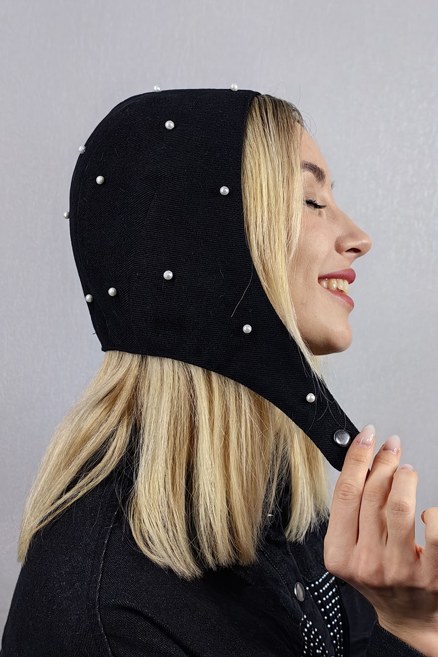 Чепчик из джинса с  бусинами