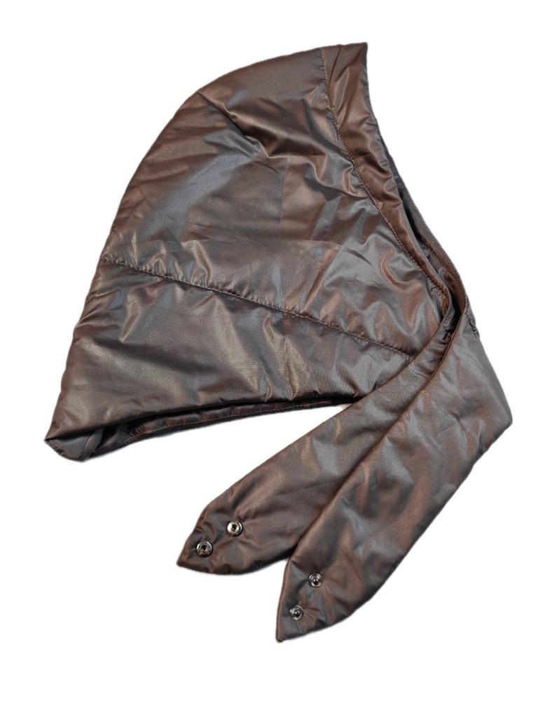 Платок из плащевки на синтепоне коричневый