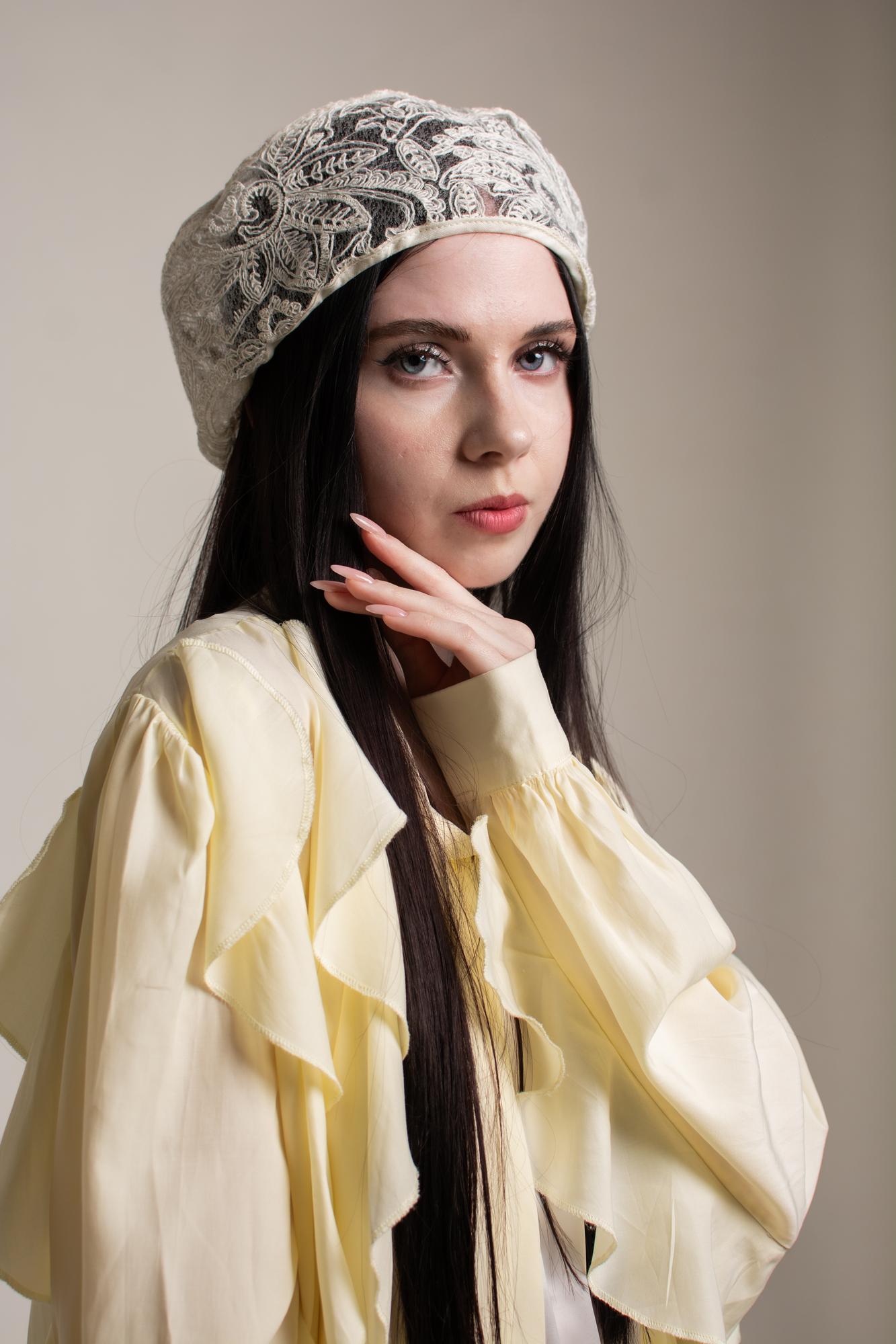 Берет  из кружева