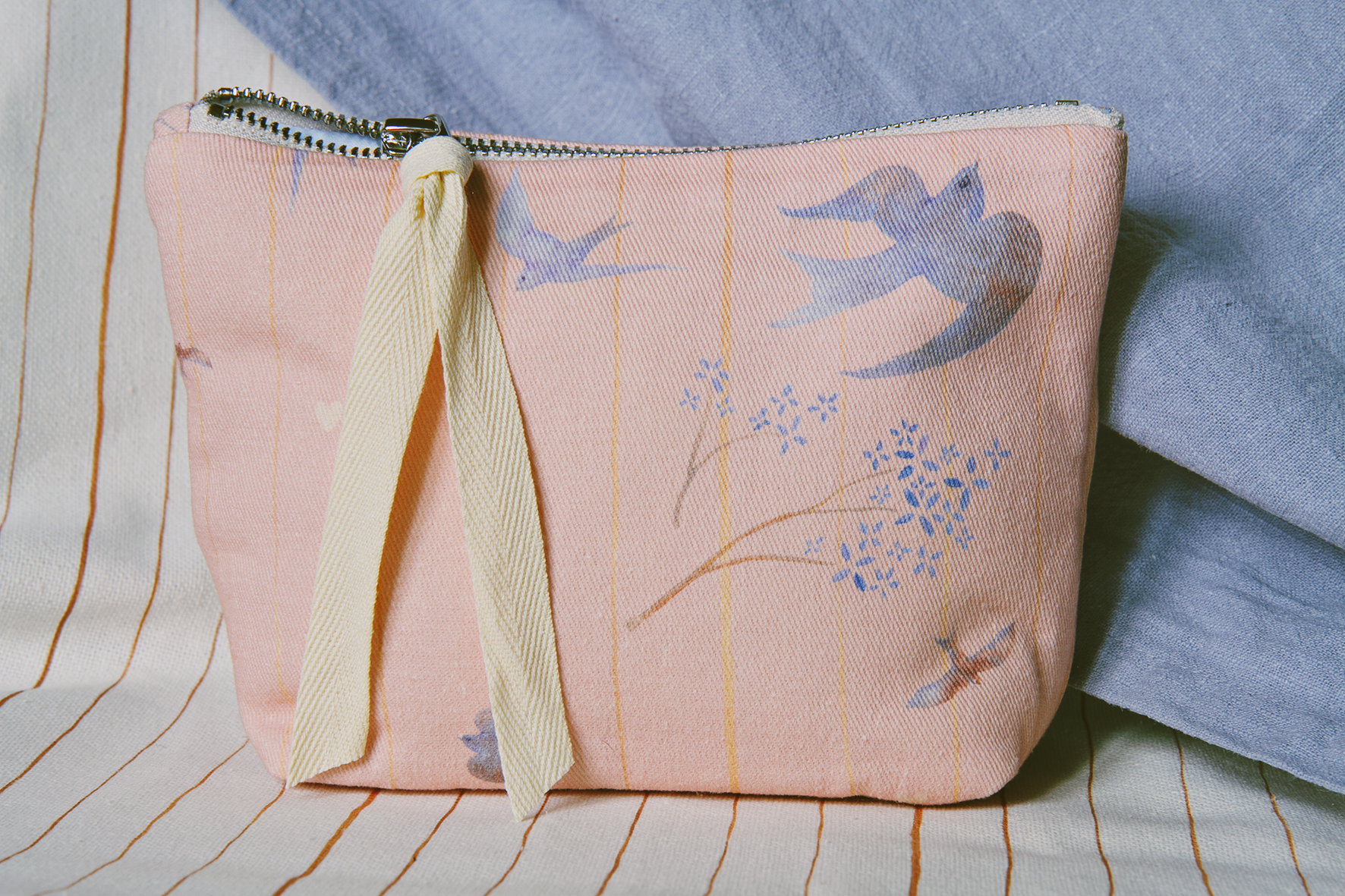 Косметичка "Стрижи"