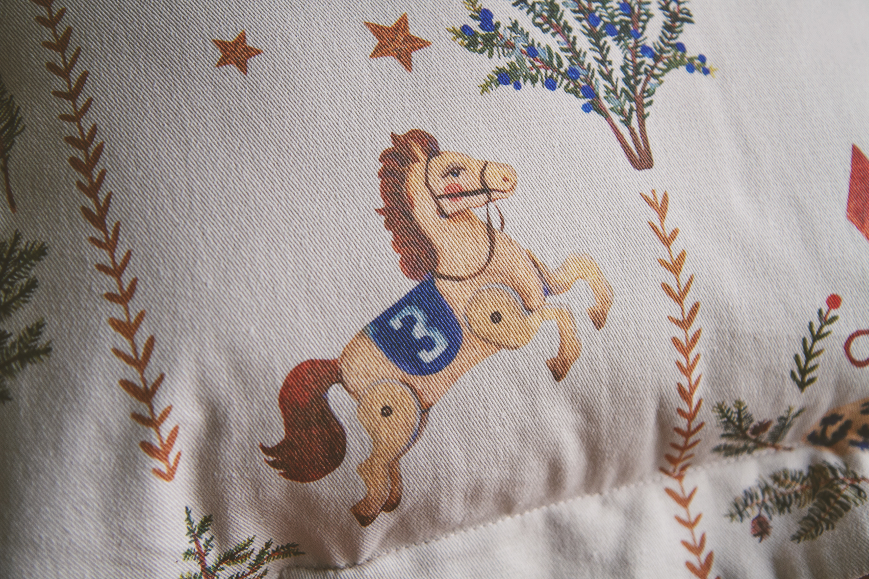 Наволочка "Теплый вечер в декабре" (пастельно-розовый)