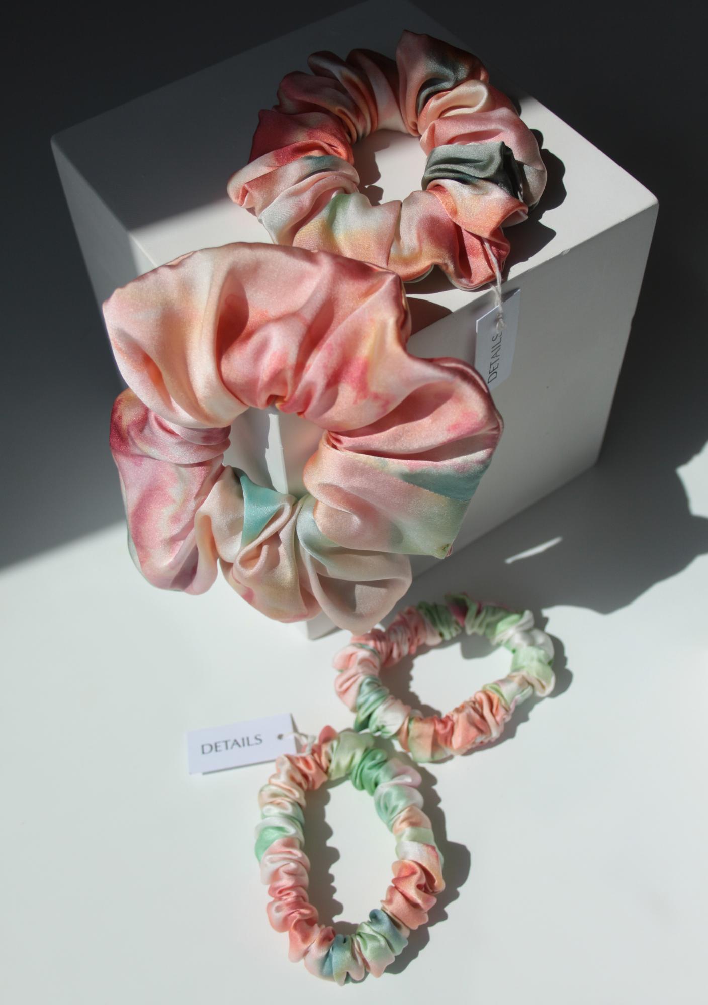 Резинка для волос — Пионы