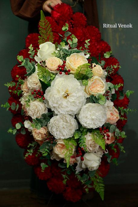 Ритуальный венок " Дельта" высота 90см