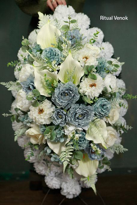 Траурный венок "Магнолия" высота 90см