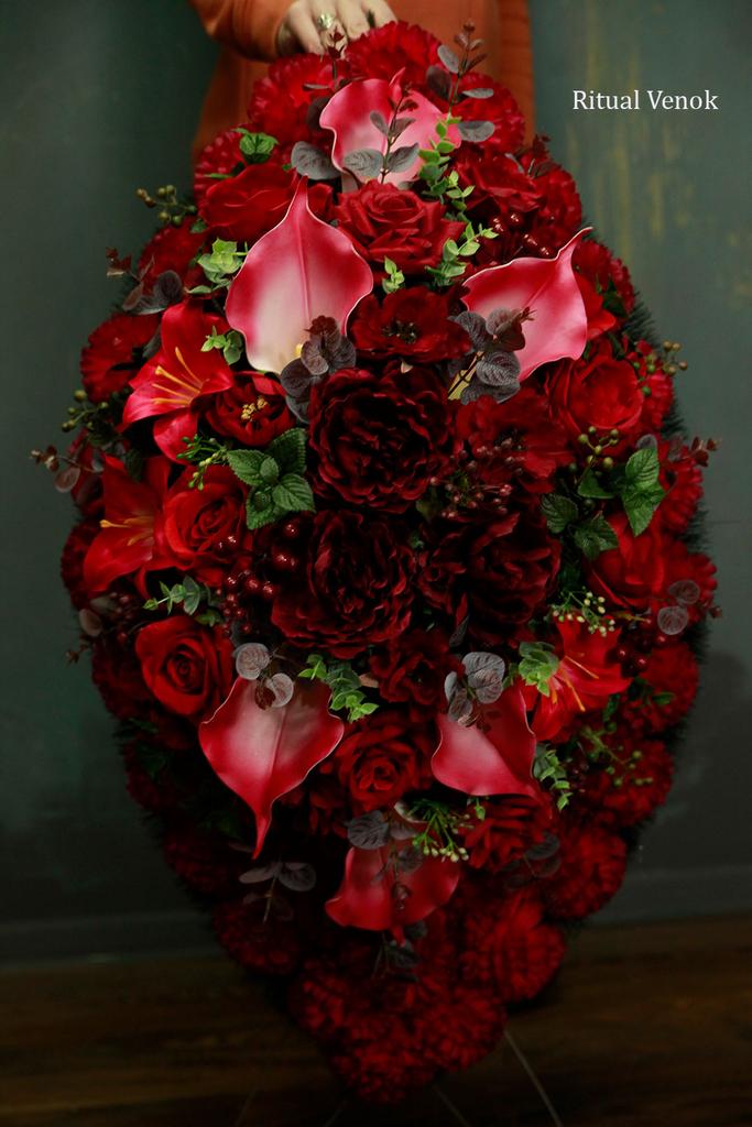 Искусственный венок "Вольха" высота 90см