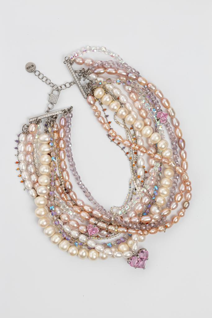 Rosy splash hearts