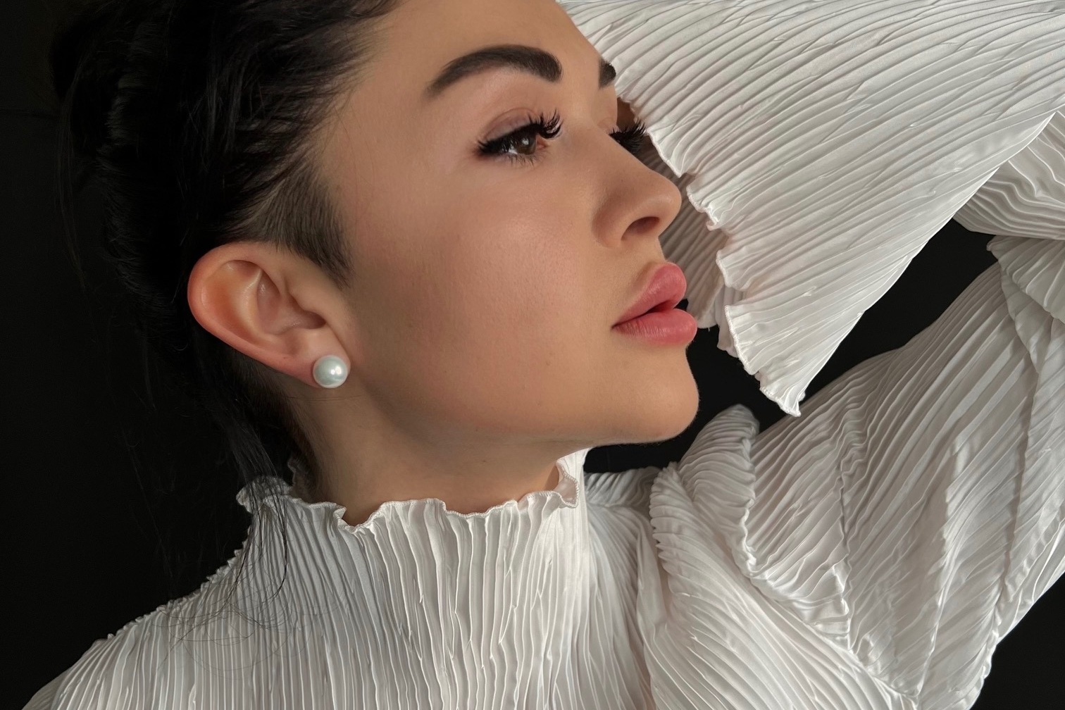 Пуссеты с натуральным жемчугом CLASSIC QUEEN