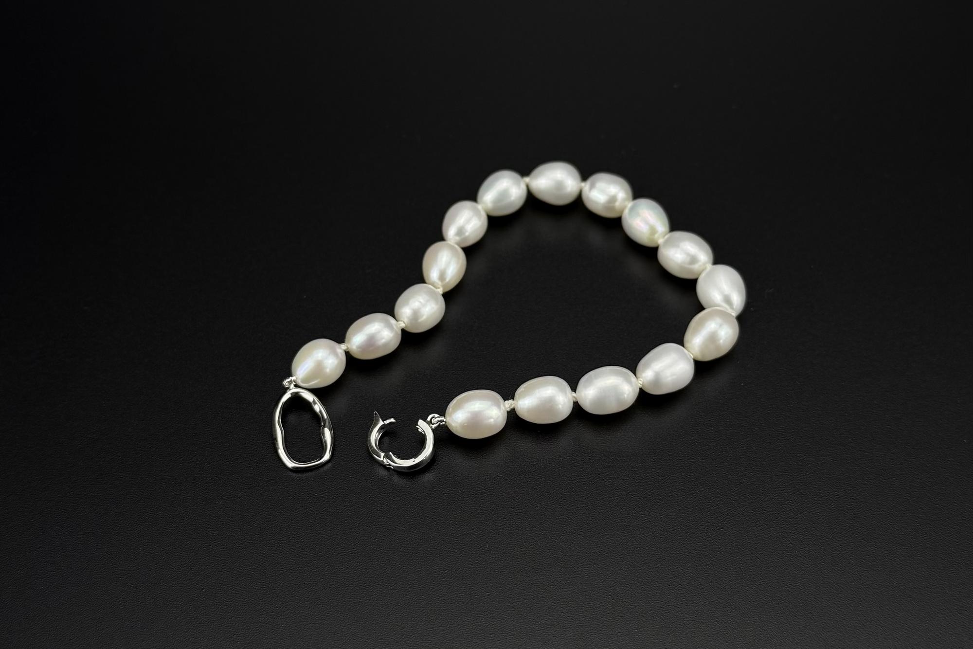 Классическое браслет из белого жемчуга CLASSIC