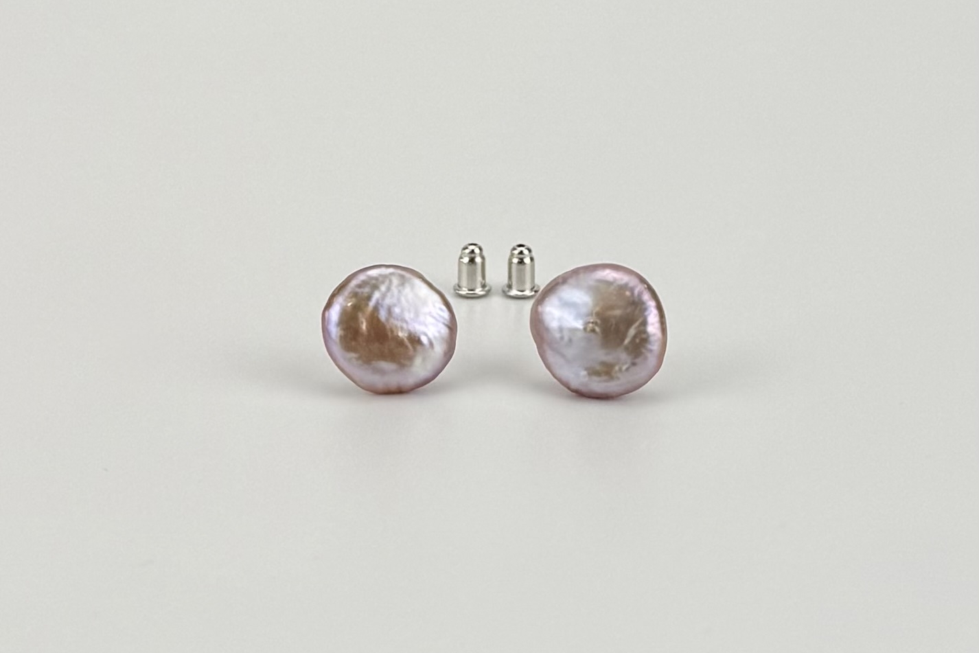 Серьги гвоздики с натуральным жемчугом BLUSH