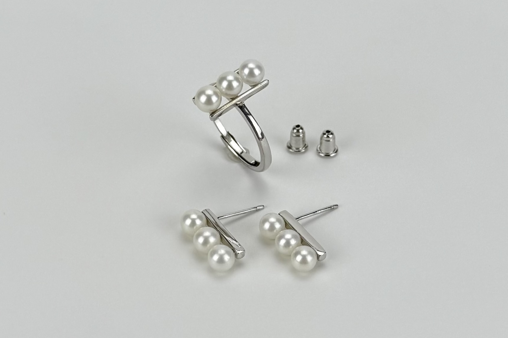 Комплект украшений из натурального жемчуга TRINITY