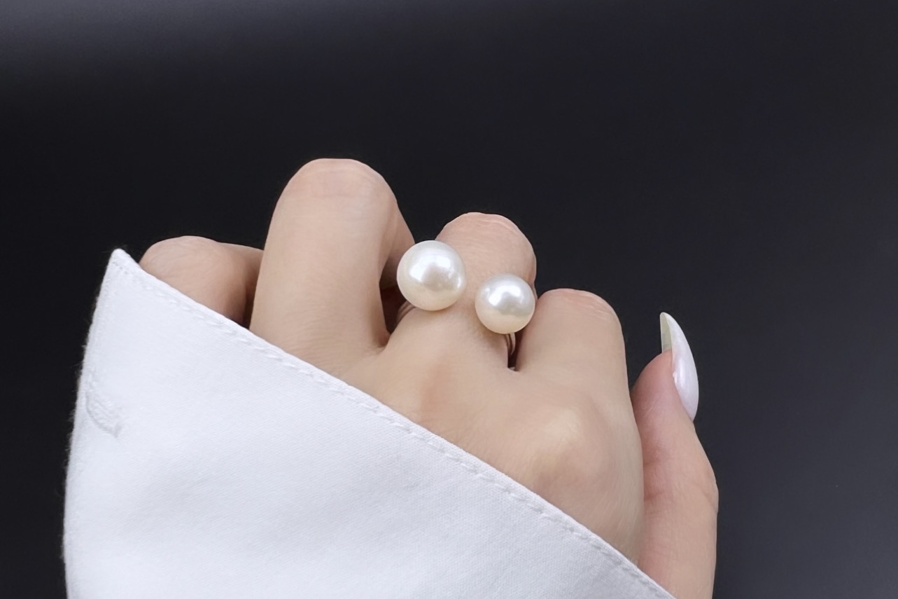 Кольцо с двумя жемчужинами COCO