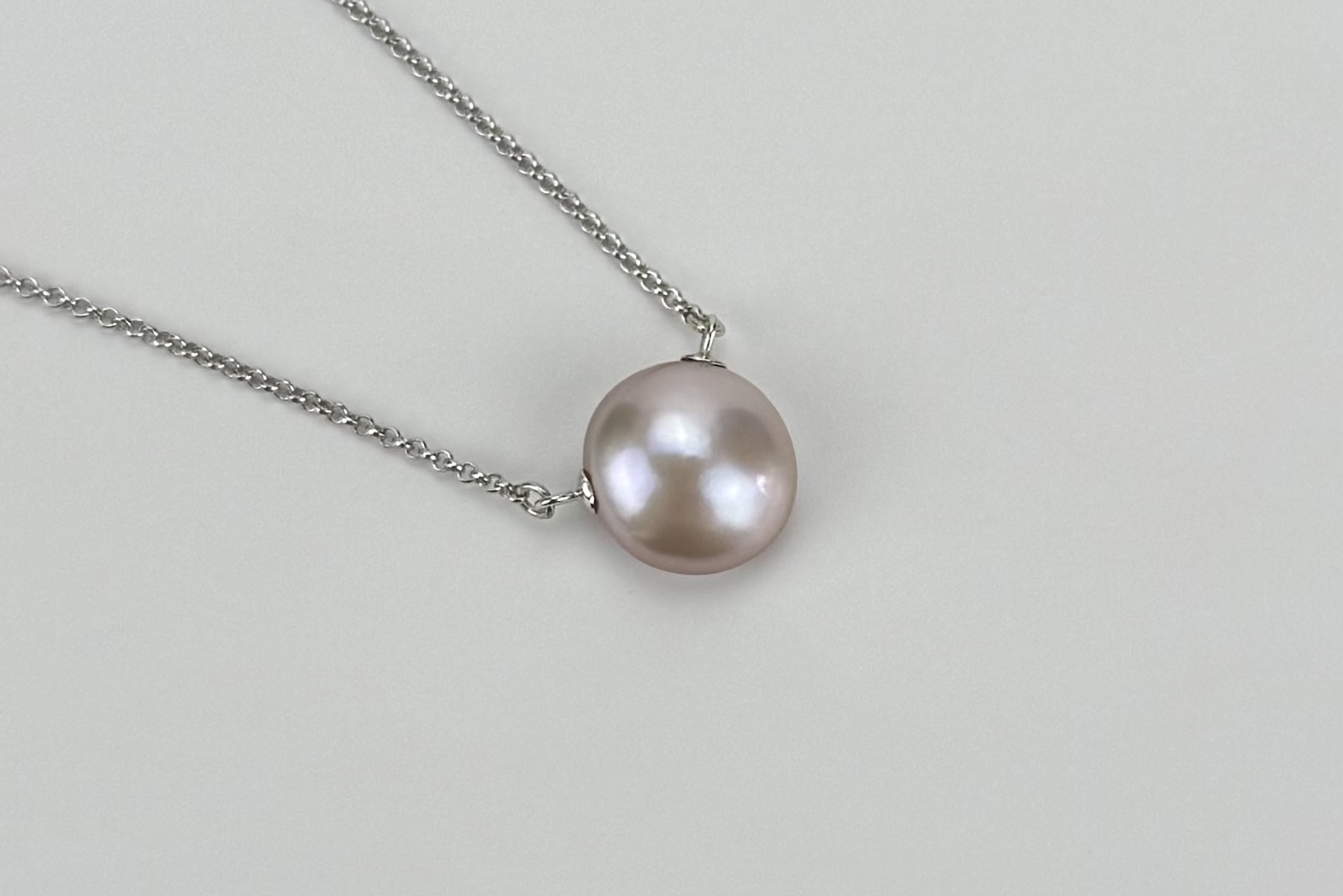 Подвеска с розовой жемчужиной и цепочкой BLOOM