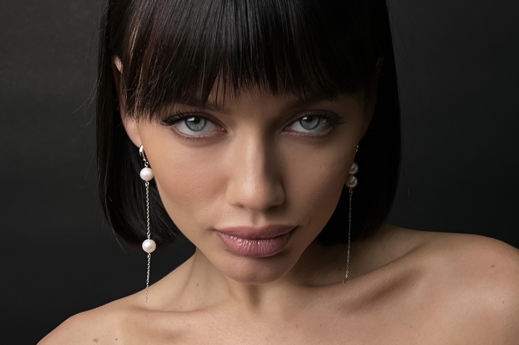 Длинные серьги с натуральным жемчугом STUDIO