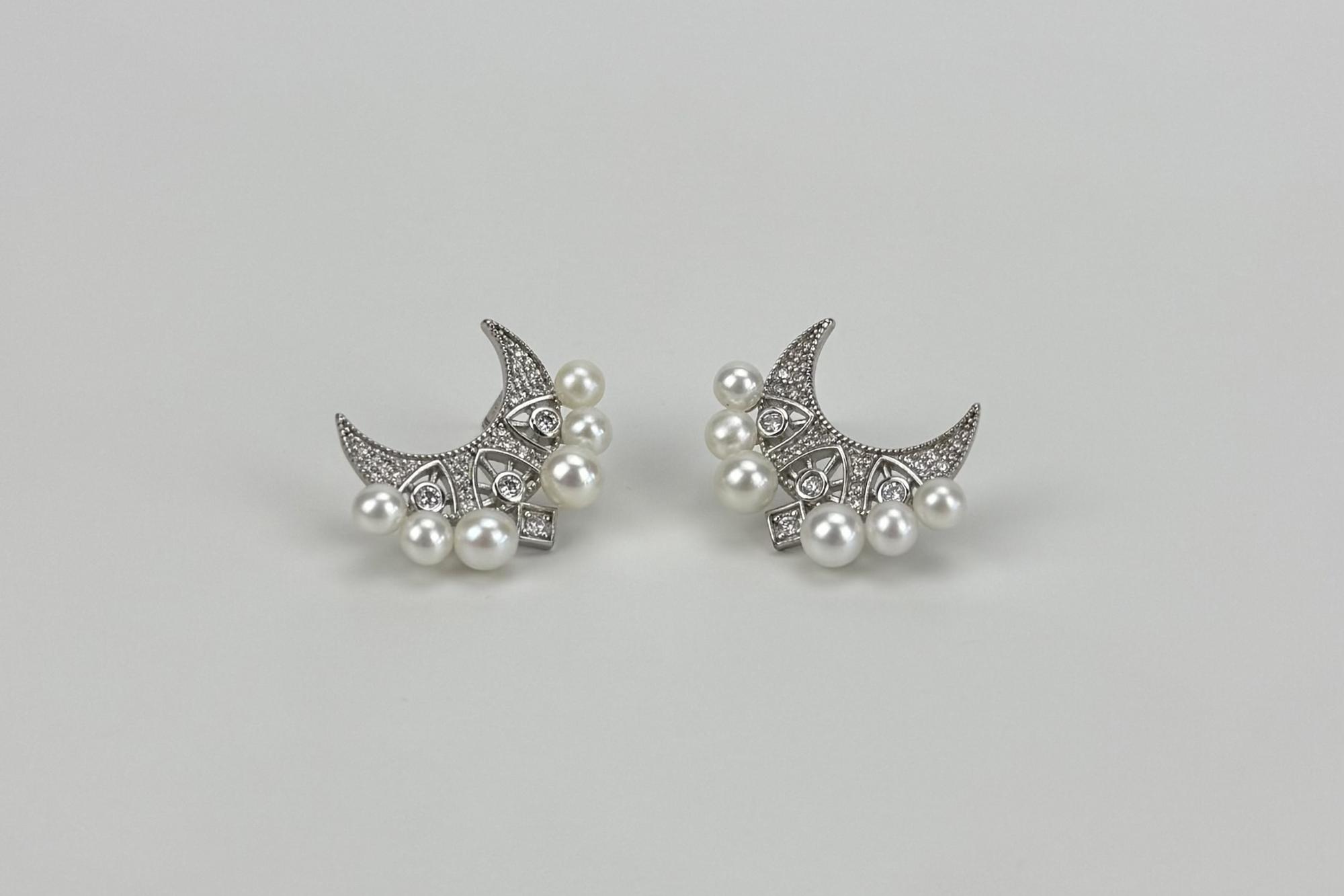 Серьги с натуральным жемчугом CRESCENT