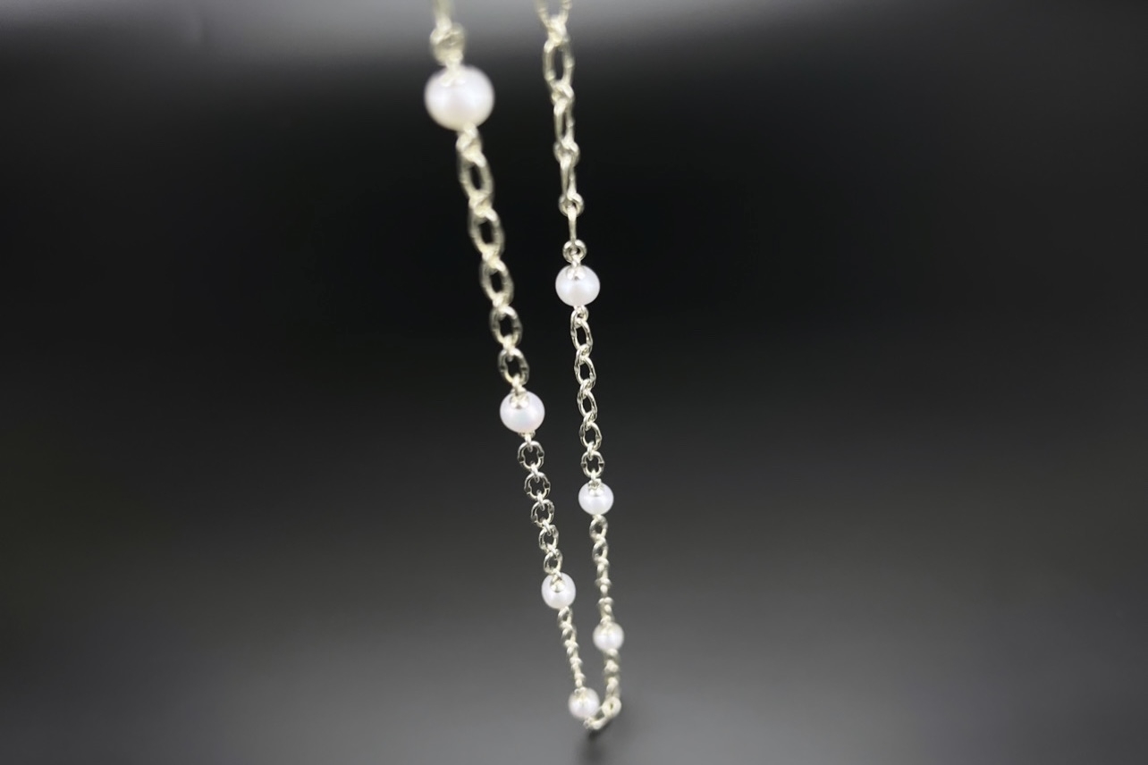 Колье цепочка с натуральным жемчугом MOLECULE