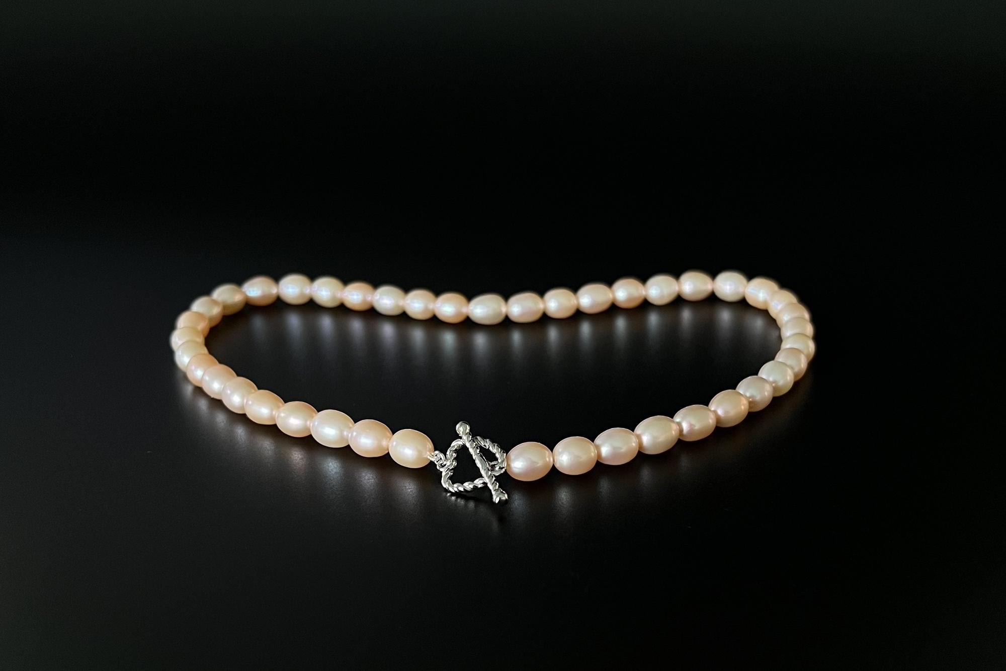 Чокер из натурального персикового жемчуга PEACHLOVE