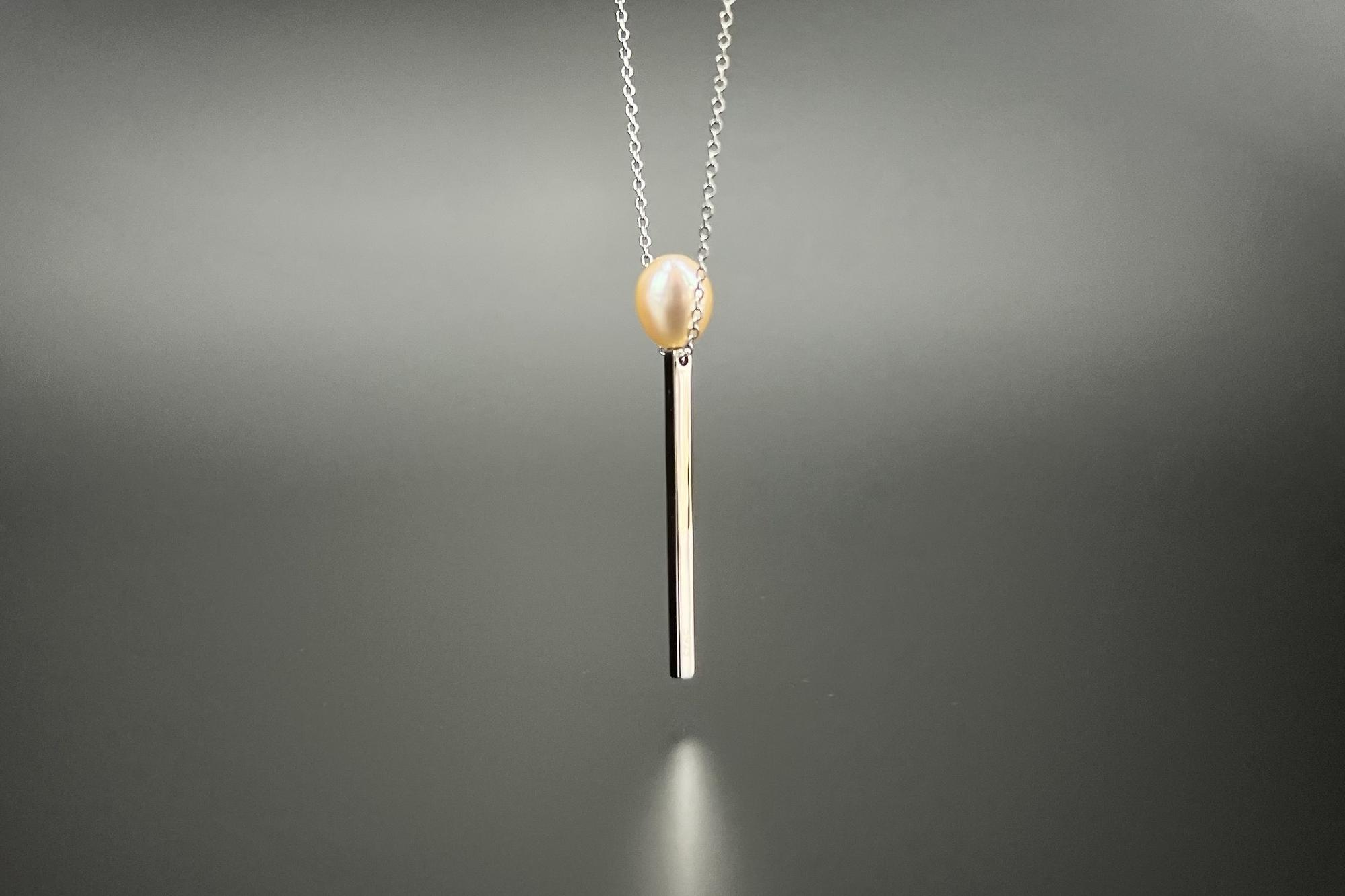 Подвеска спичка с натуральным жемчугом MATCH