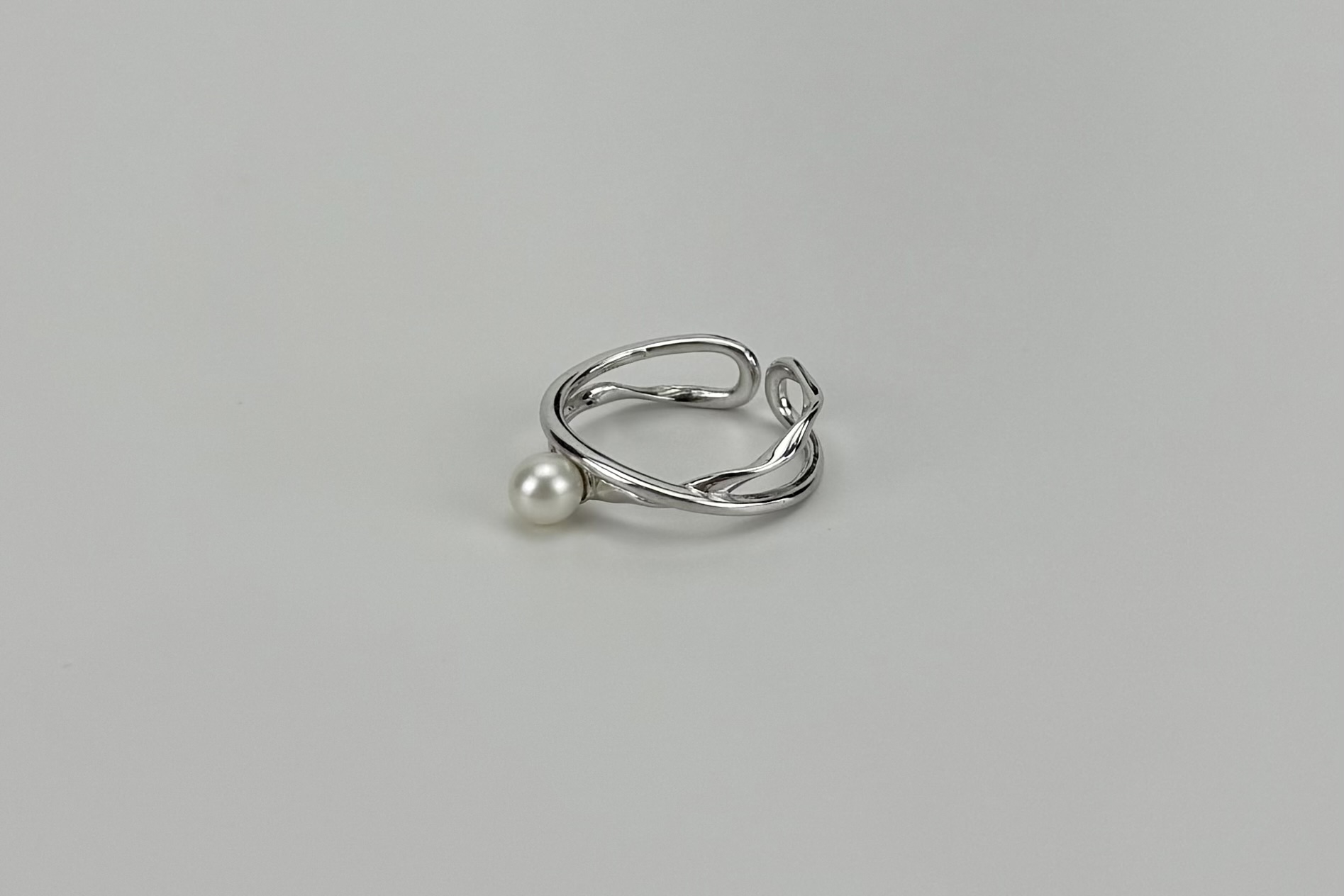 Кольцо с натуральным жемчугом REA