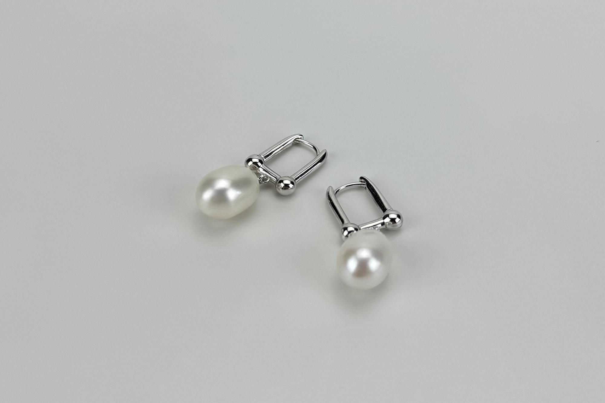 Серьги с подвесками из натурального жемчуга ZUSS