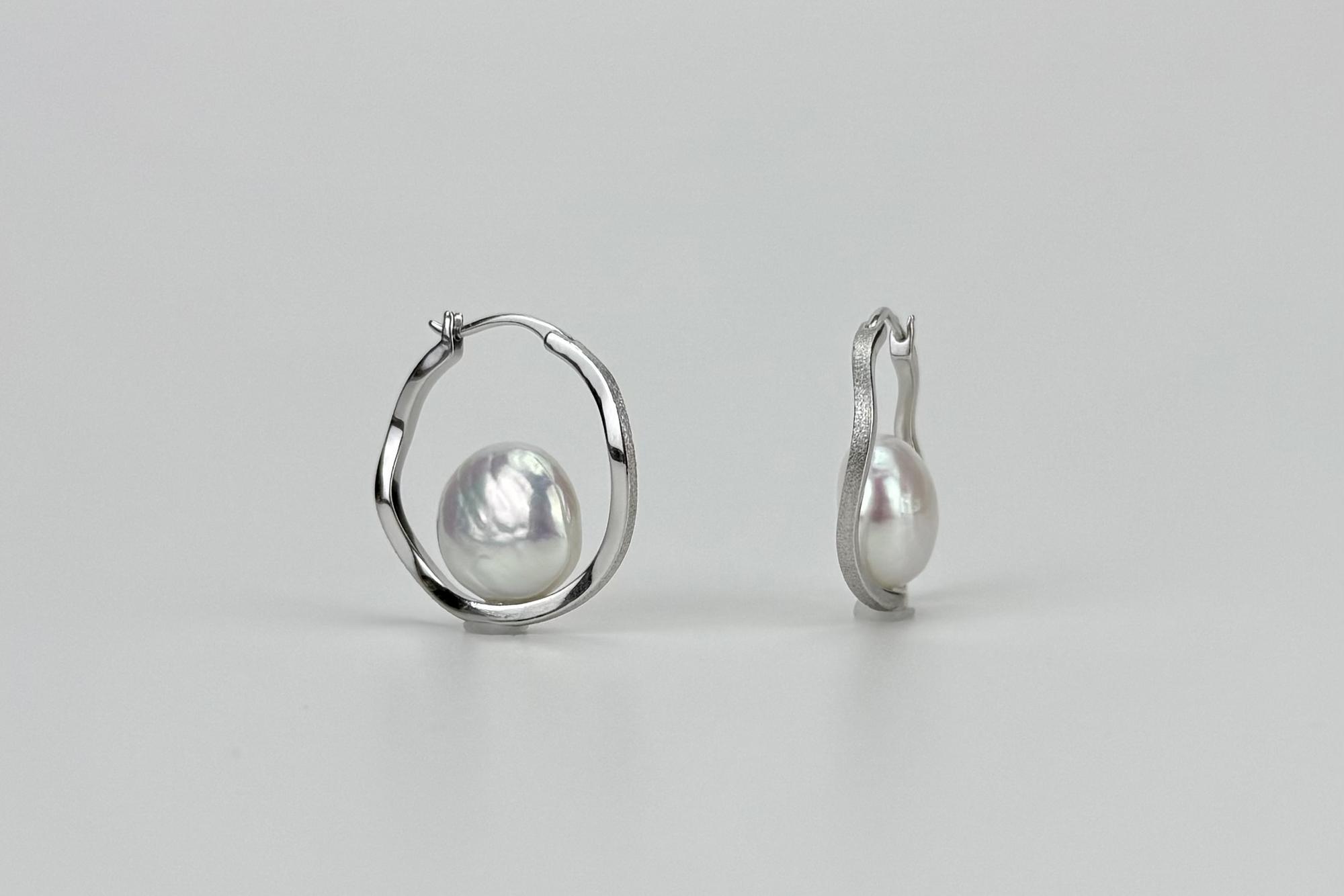 Серьги кольца с натуральным жемчугом ROCOCO ASHES