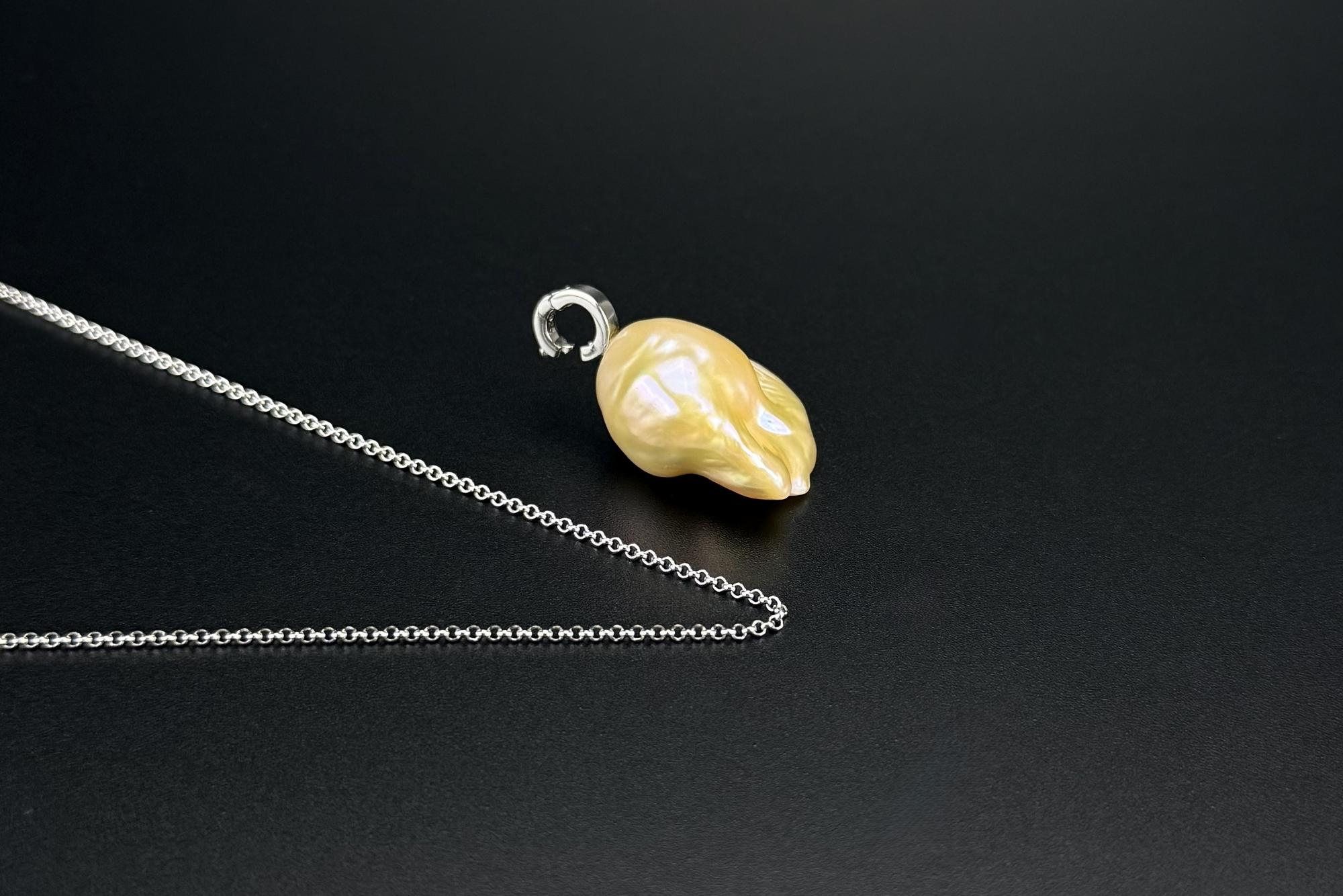 Подвеска с крупным жемчугом барокко SUNMUSK