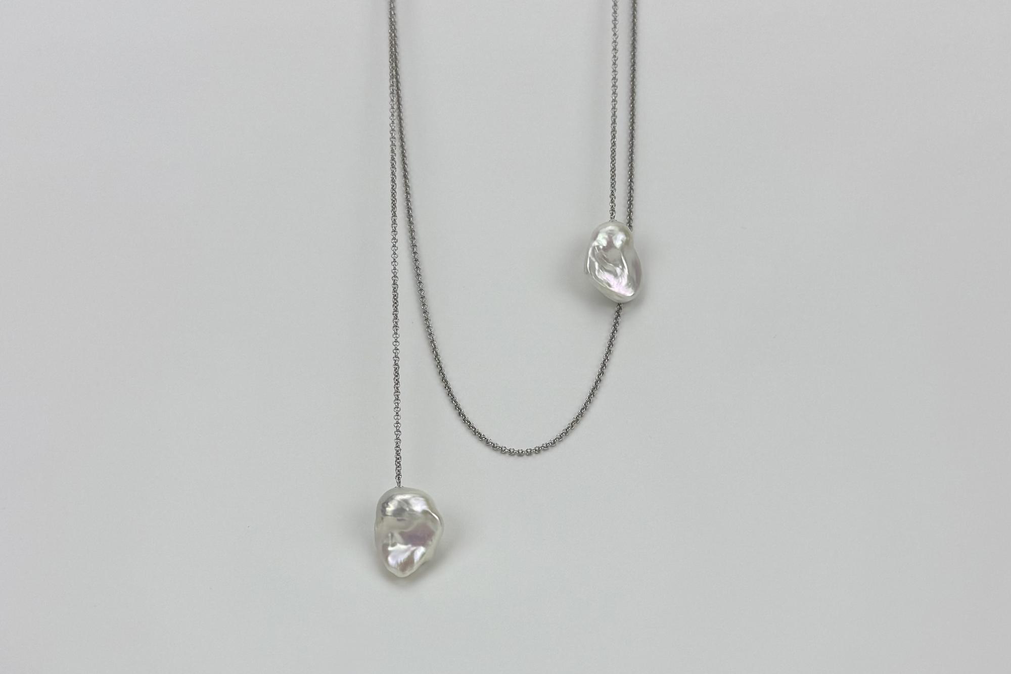 Колье с крупными жемчужинами на цепочке PELEGRINE