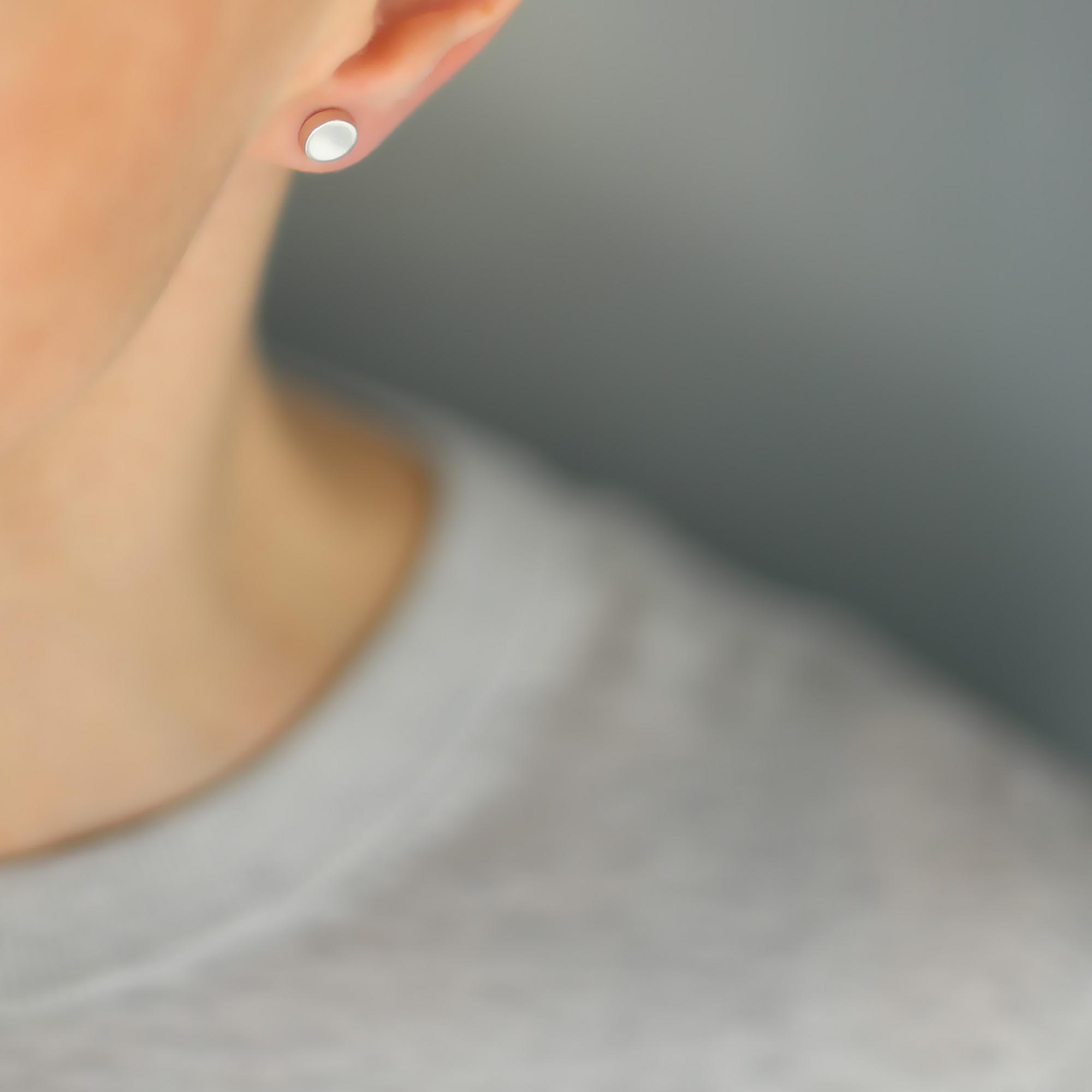 Серьга-гвоздик Таблетка 1P447 MONO