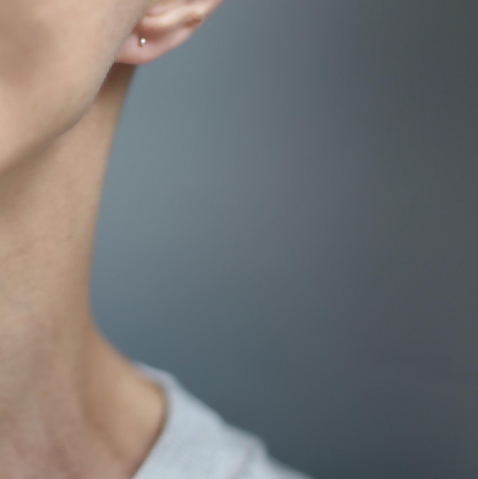 Серьга- гвоздик  Точка мини 1P2042 mono