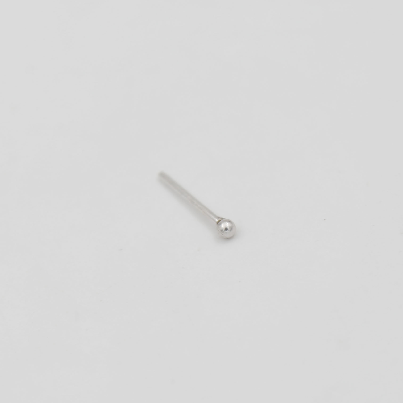 Серьга- гвоздик  Точка мини 1P2042 mono