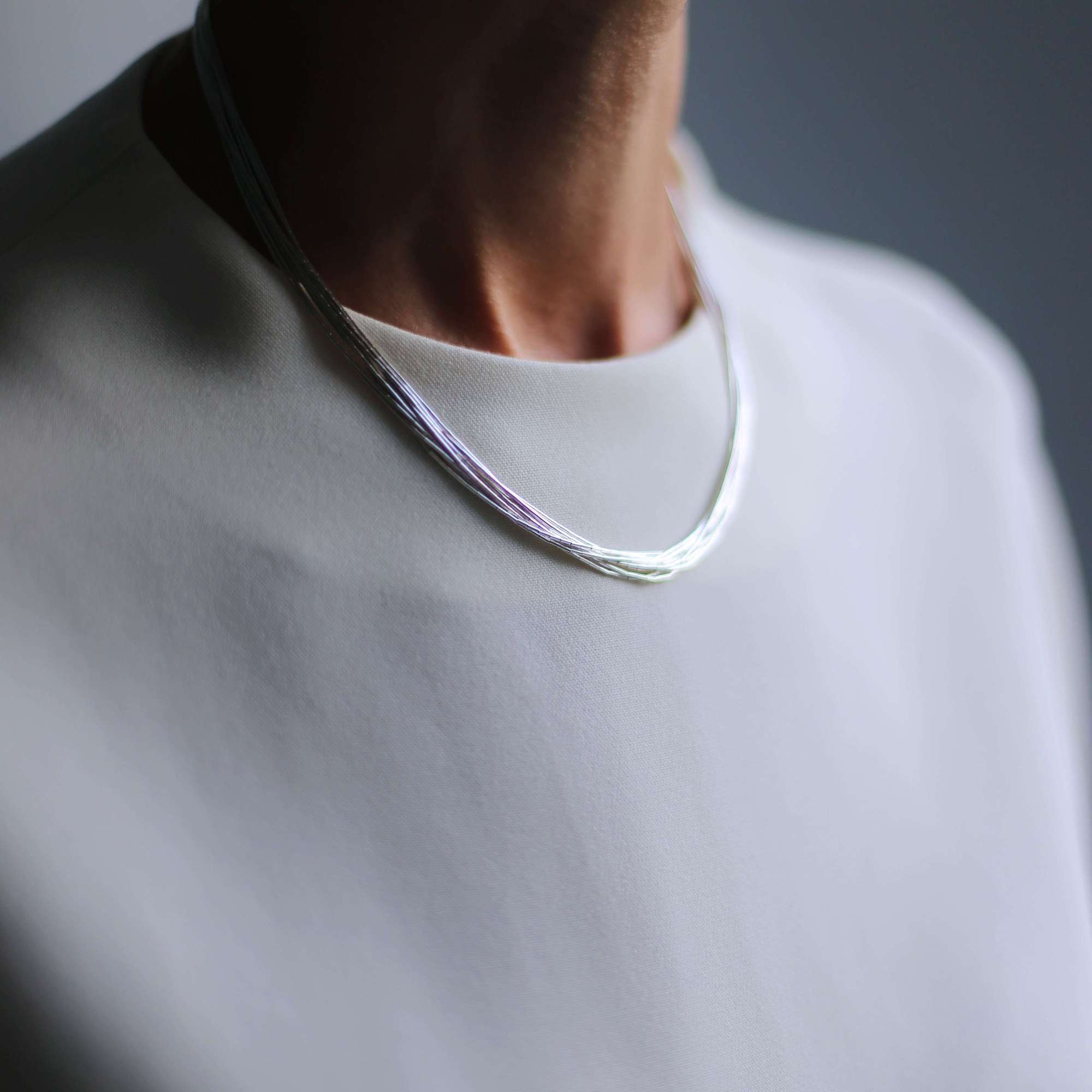 Колье из 10 серебряных нитей 4P454