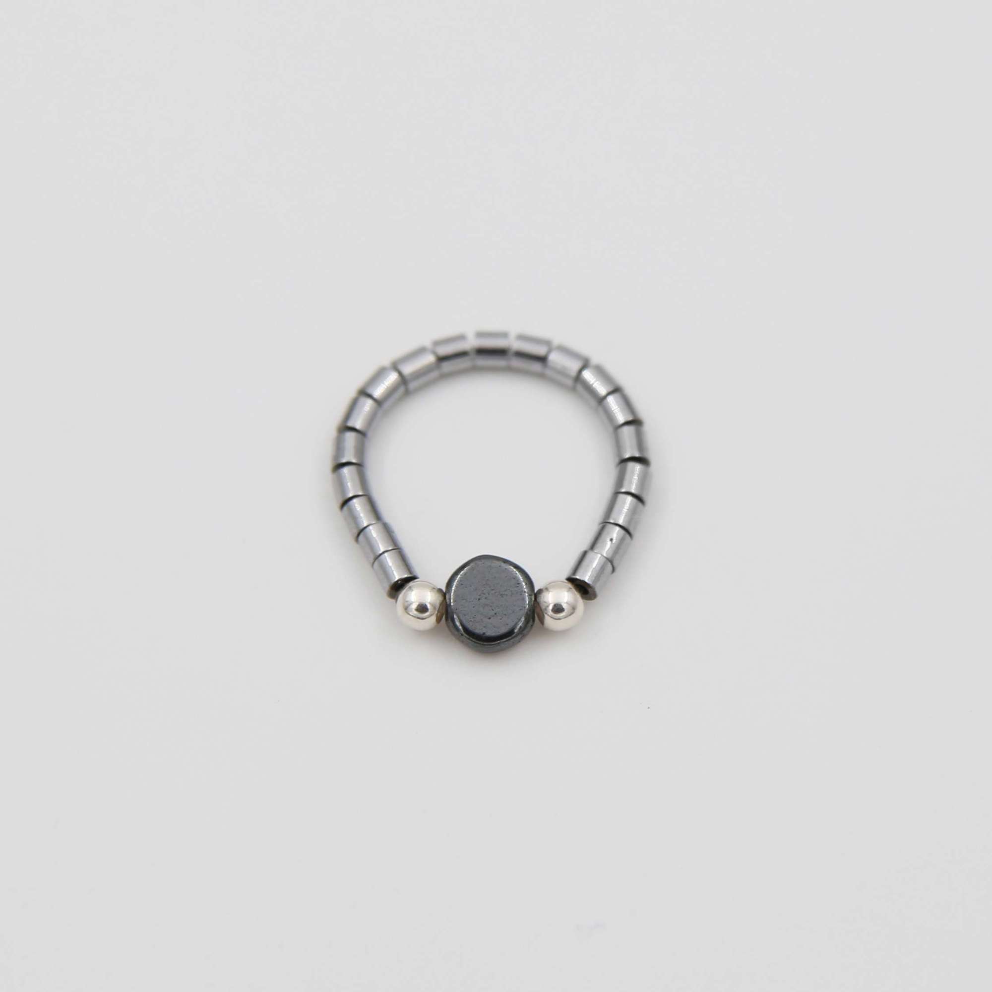 Кольцо из гематита 2P877