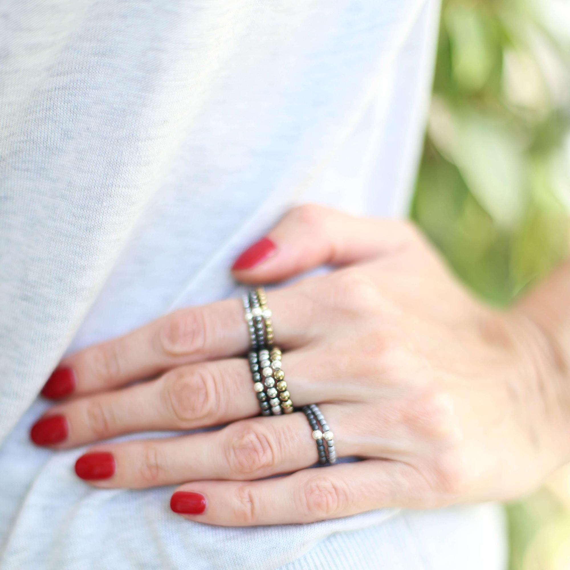 Кольцо из гематита 2P1034