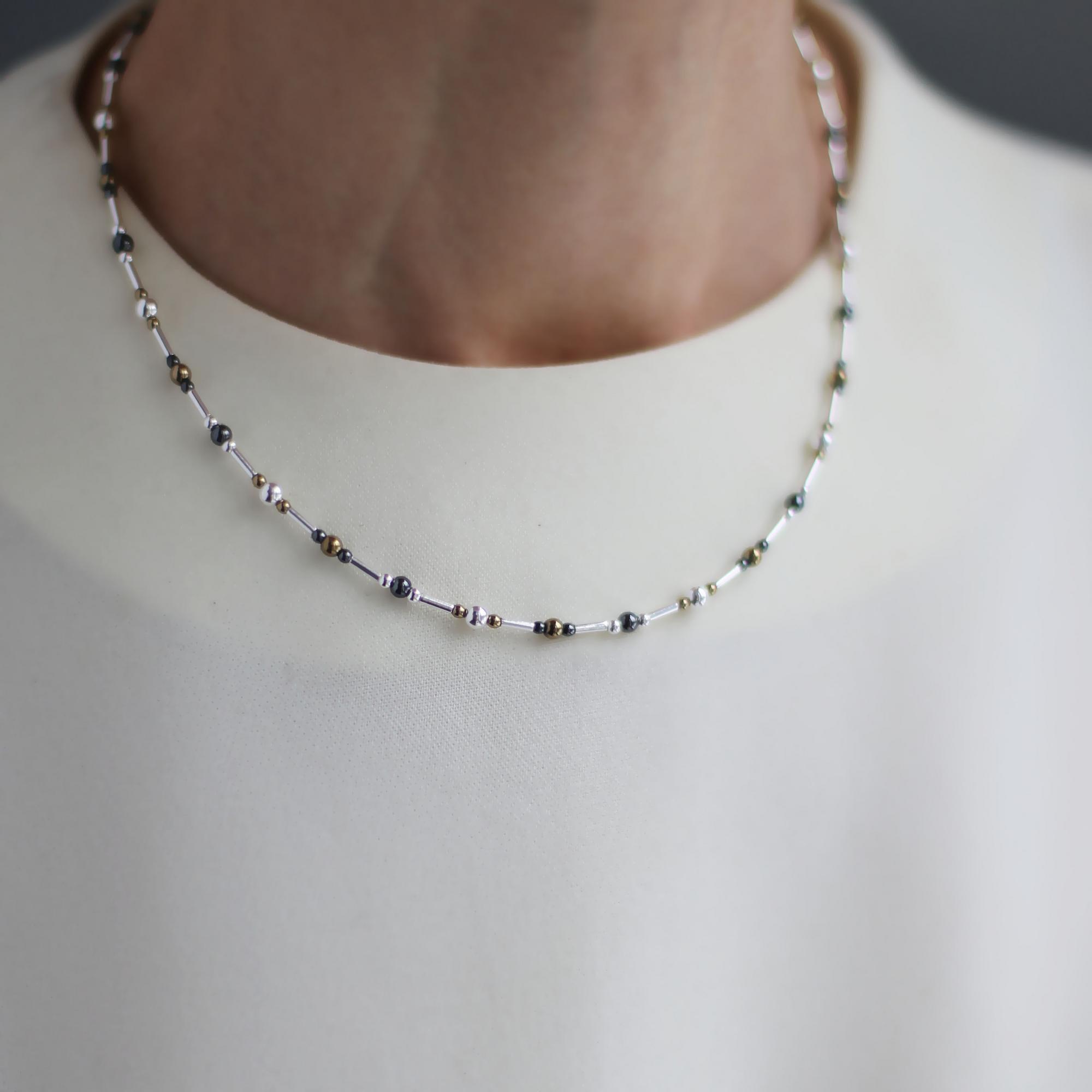 Колье с гематитом 4P805