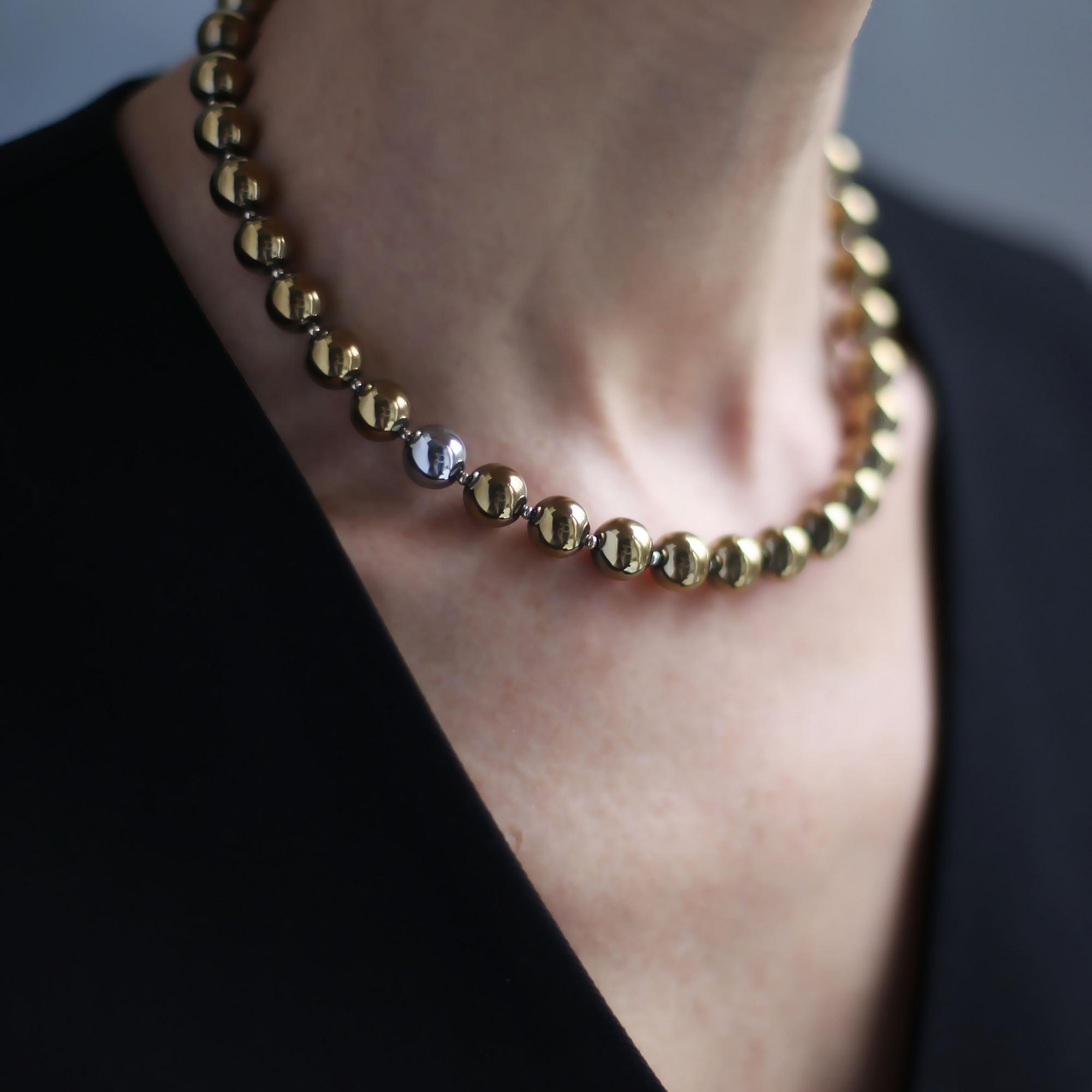 Колье  из гематита золотого цвета 4P929