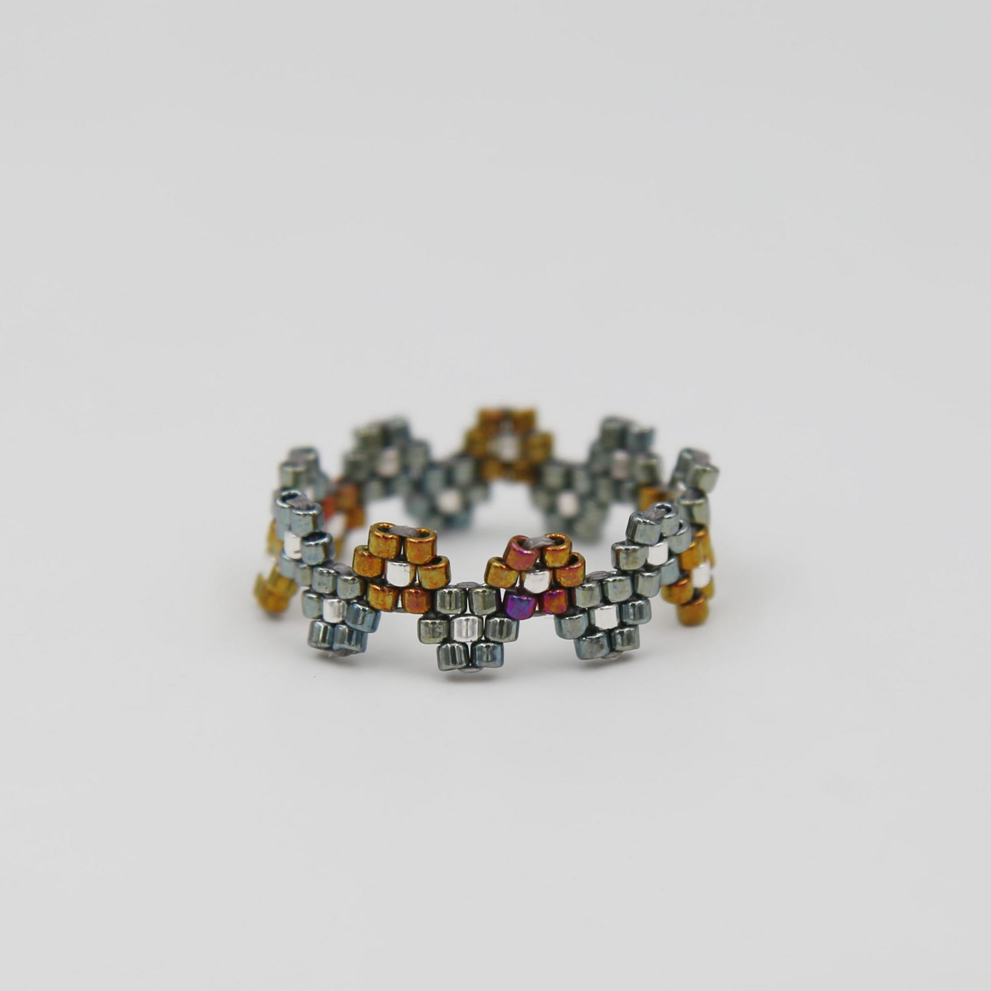 Кольцо из бисера 2P1152