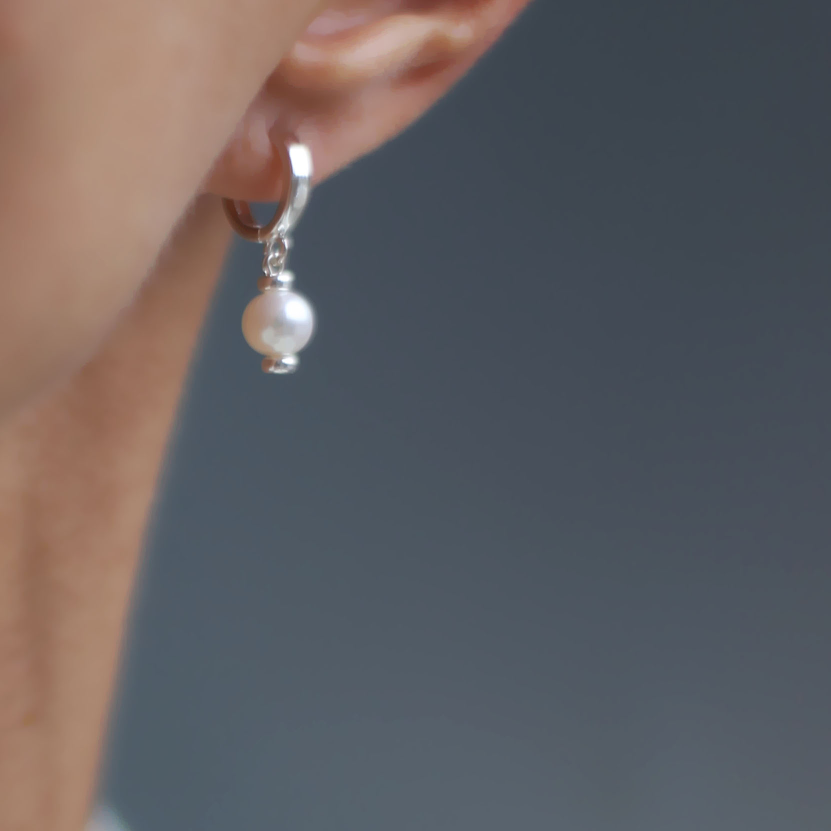 Серьги с белым жемчугом 1P2525