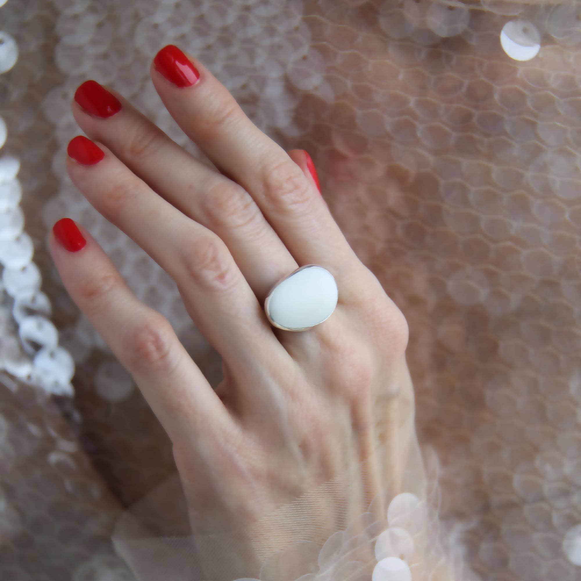 Кольцо с Кахолонгом 2P1210