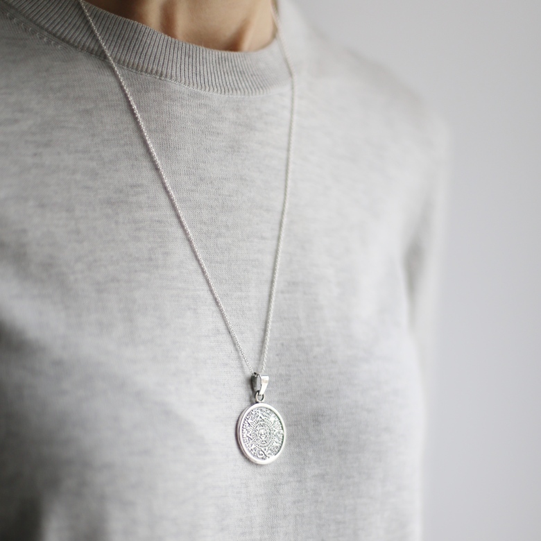 Серебряная двухсторонняя подвеска Календарь ацтеков и майя большая 4P120