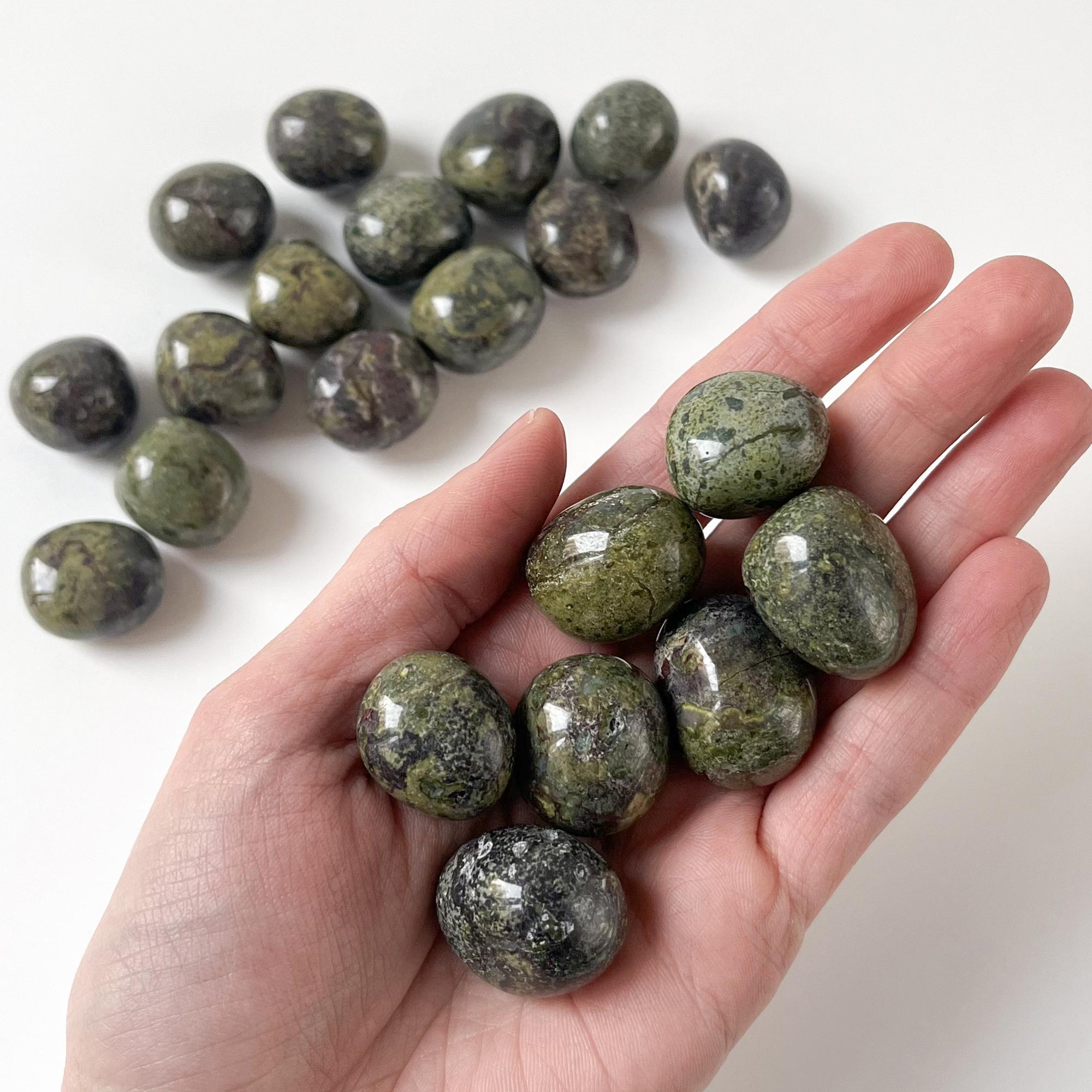 яшма кровь дракона