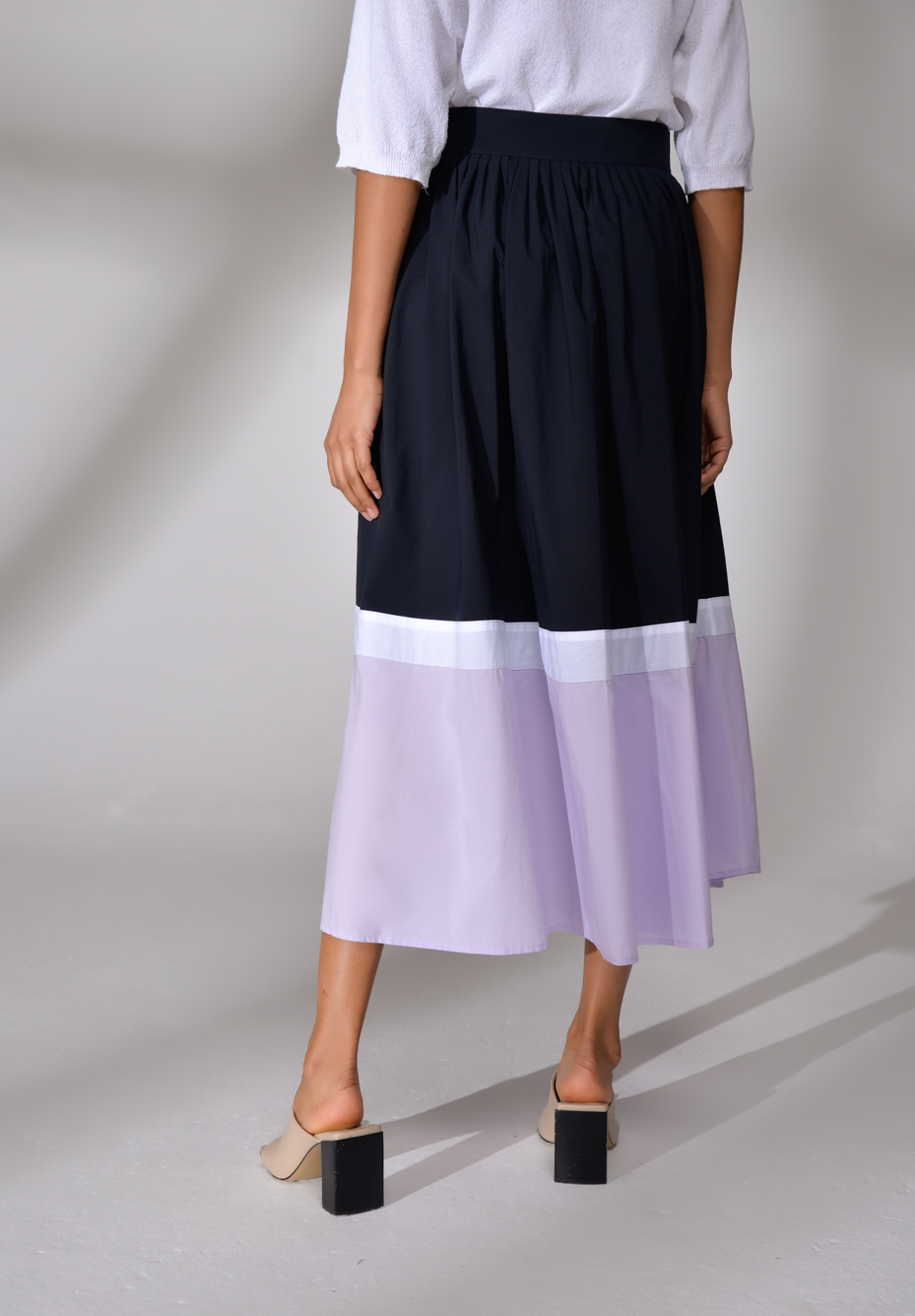 OTTOD'AME Юбка длины миди со складами и контрастной вставкой