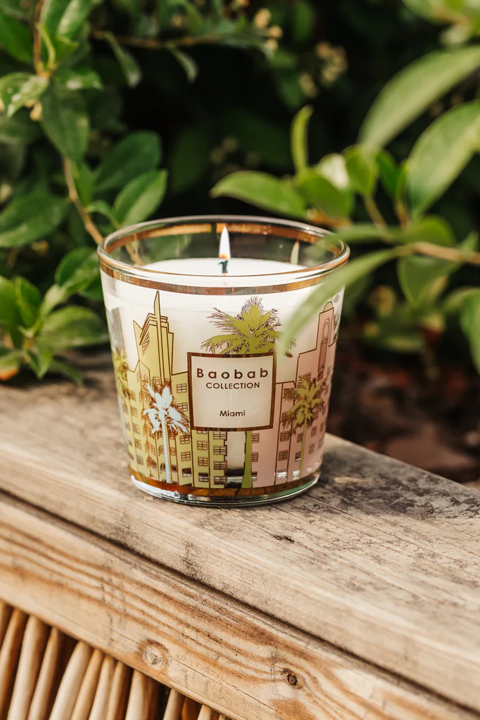 BAOBAB Свеча ароматическая Miami из коллекции My First Baobab: кипарис, кедр, мускус