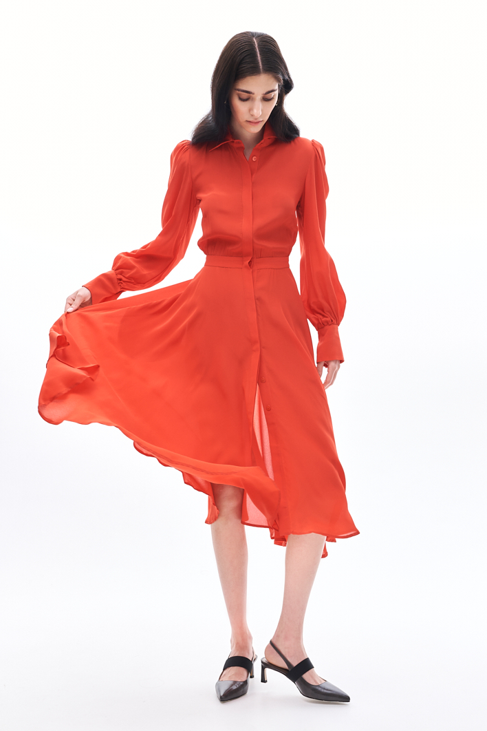 LAVI Платье-рубашка из струящегося "мокрого" шелка оттенка Rouge