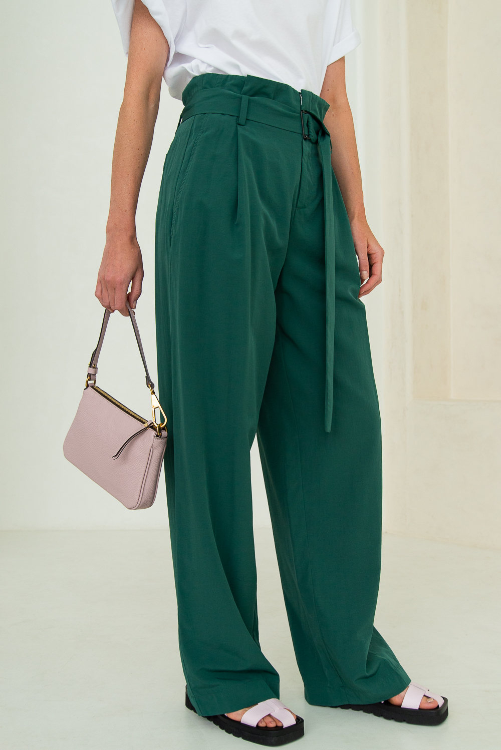 TELA Брюки прямого кроя с завышенной линией талии