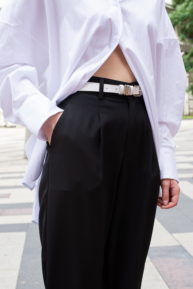 OTTOD’AME Брюки из струящейся ткани с защипами