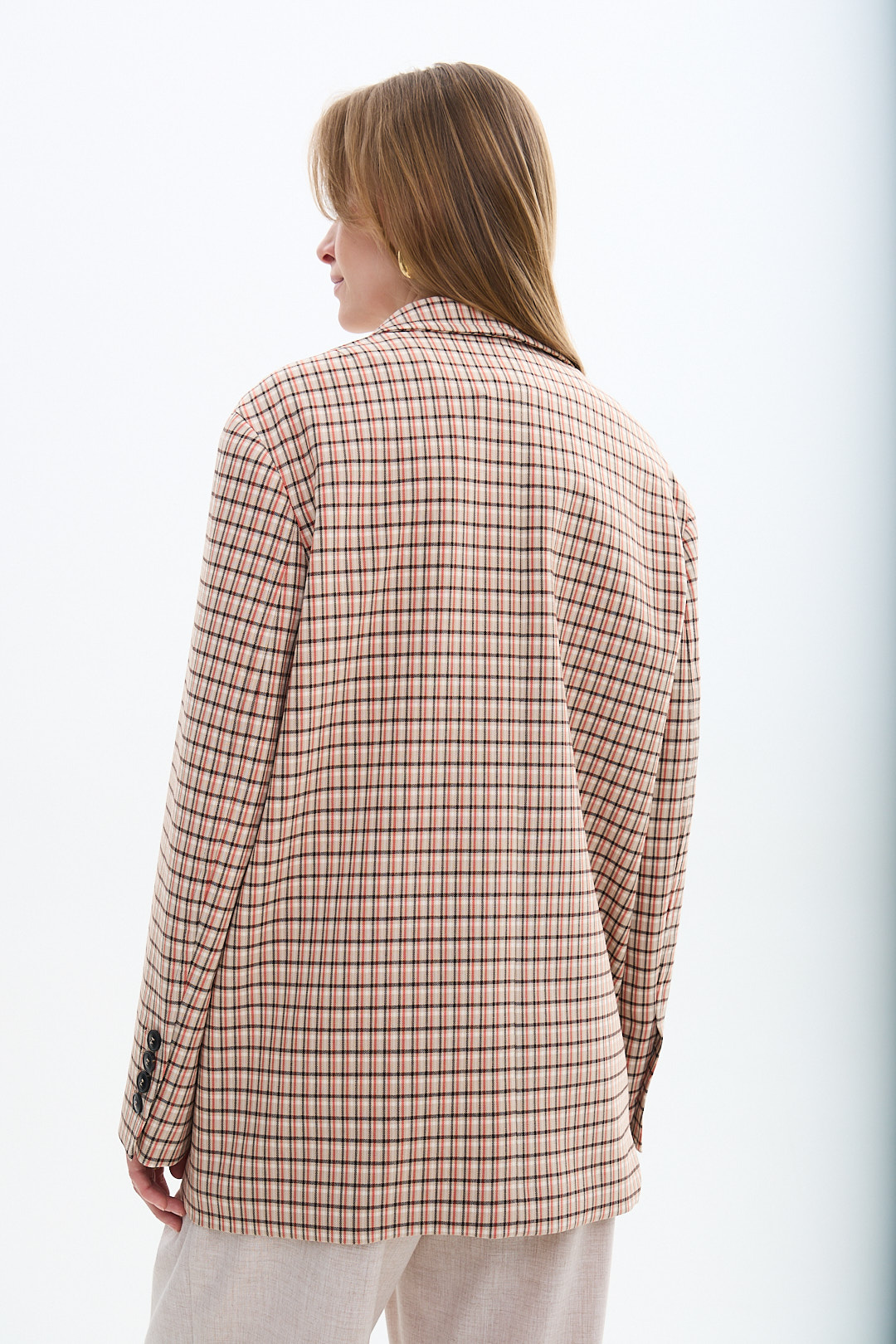 TELA Жакет оверсайз с мягким спущенным плечом из шерсти тонкого кручения с рисунком в клетку