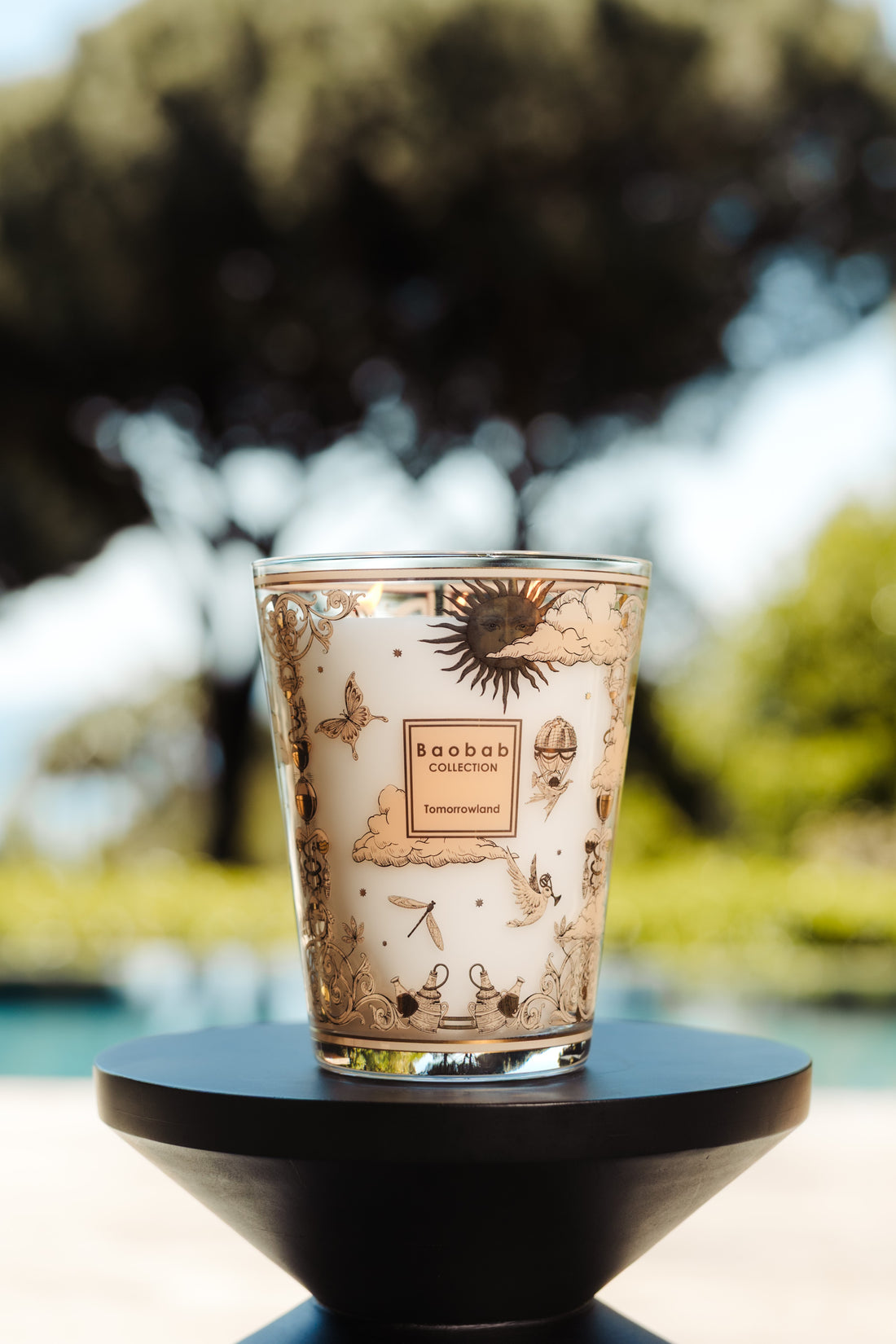 BAOBAB Свеча ароматическая Tomorrowland: груша, ландыш, мох