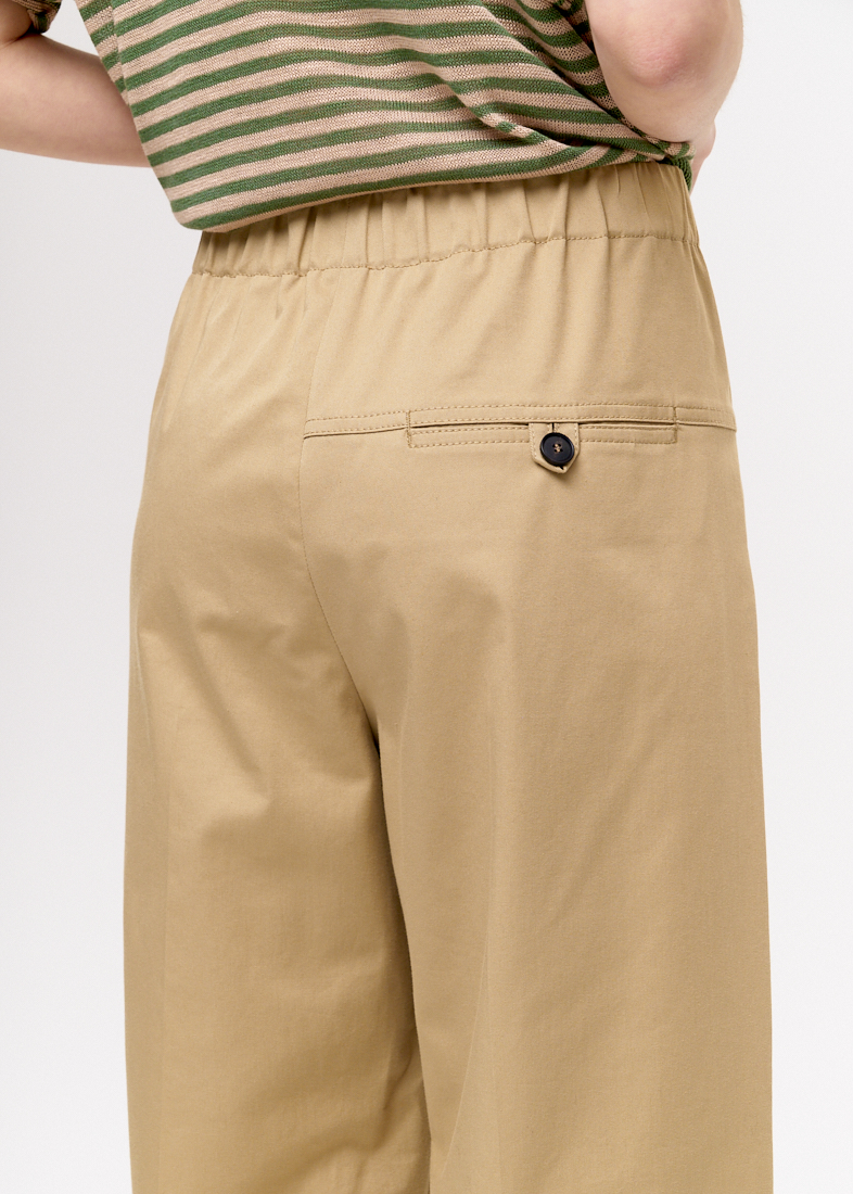 TELA Брюки из габардина оттенка кэмел на поясе-шнурке
