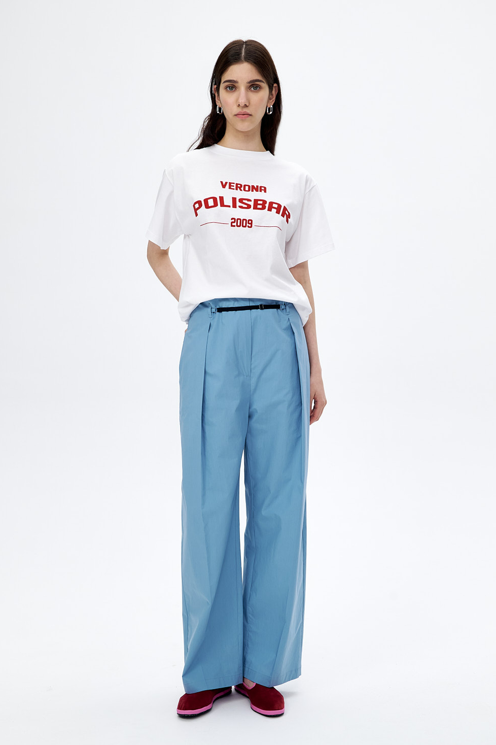 TELA Брюки прямого кроя из голубого поплина с контрастной эластичной вставкой